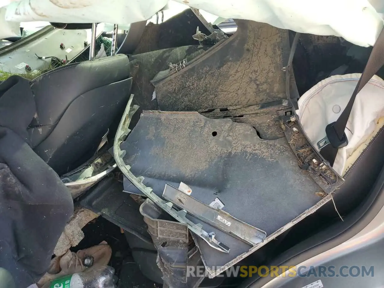 13 Photograph of a damaged car KMUHBDSB0MU034504 GENESIS GV80 2021