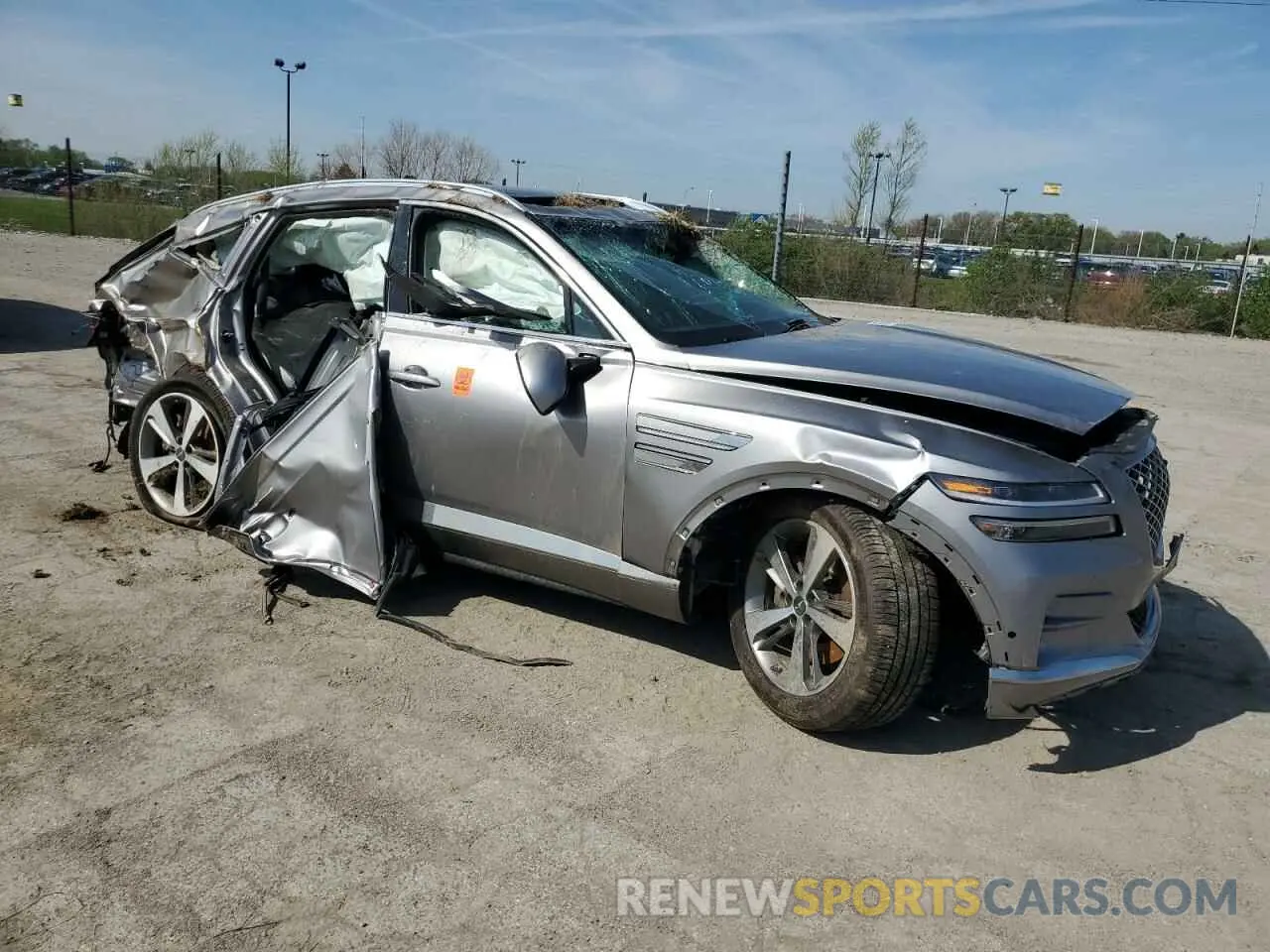 4 Photograph of a damaged car KMUHBDSB0MU034504 GENESIS GV80 2021