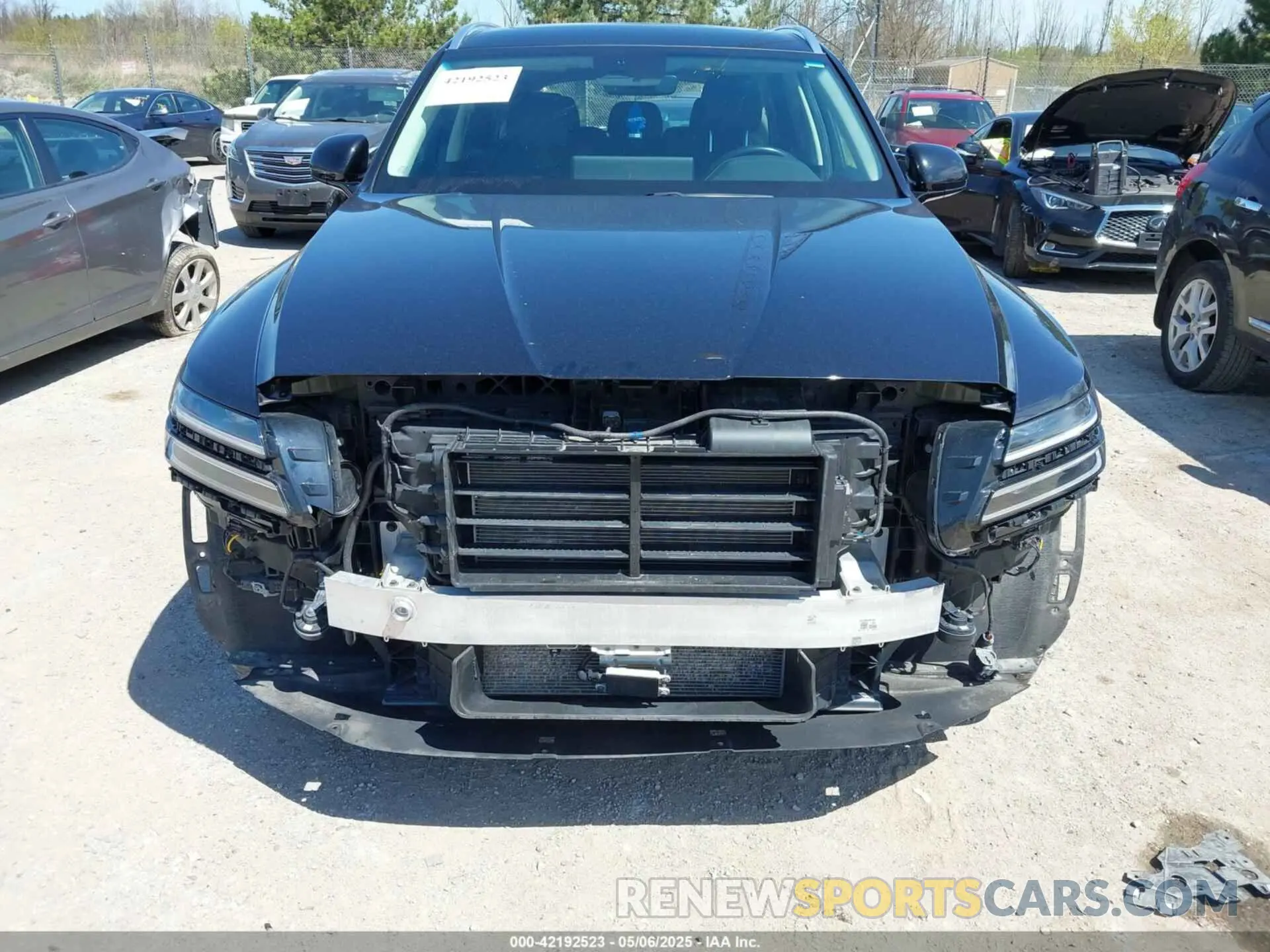 13 Photograph of a damaged car KMUHBDSB1MU042935 GENESIS GV80 2021