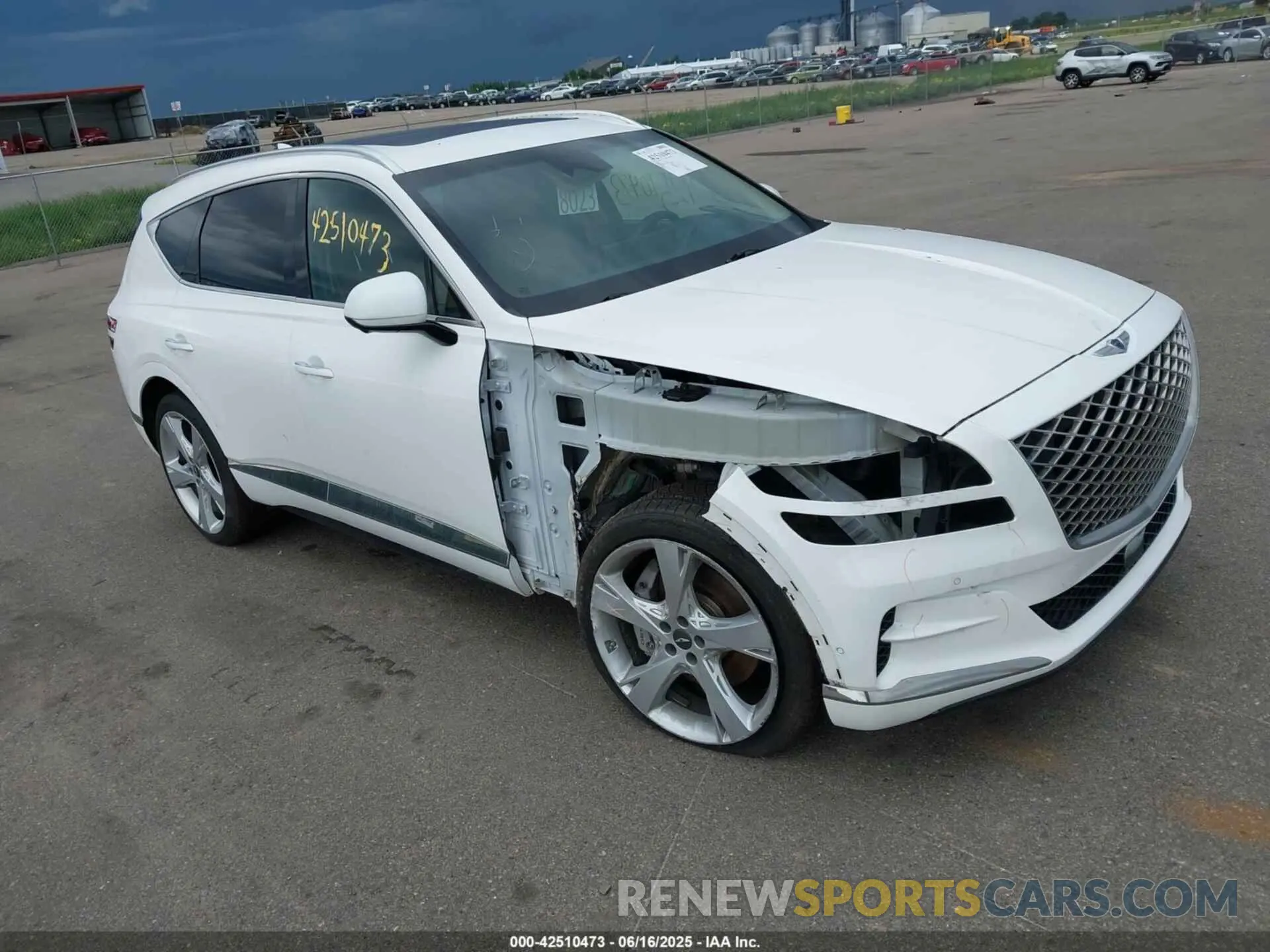1 Photograph of a damaged car KMUHCESC3MU055164 GENESIS GV80 2021
