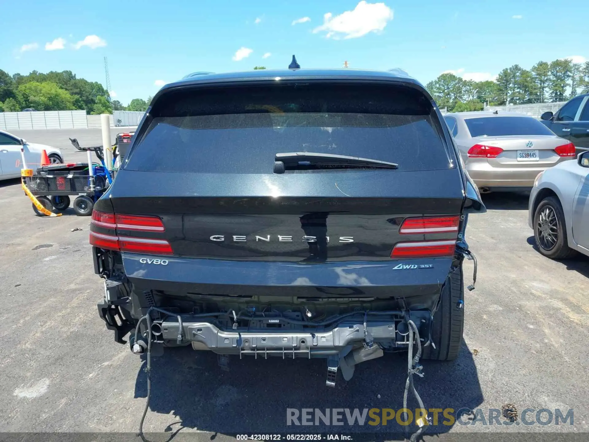 16 Photograph of a damaged car KMUHCESC4MU031634 GENESIS GV80 2021