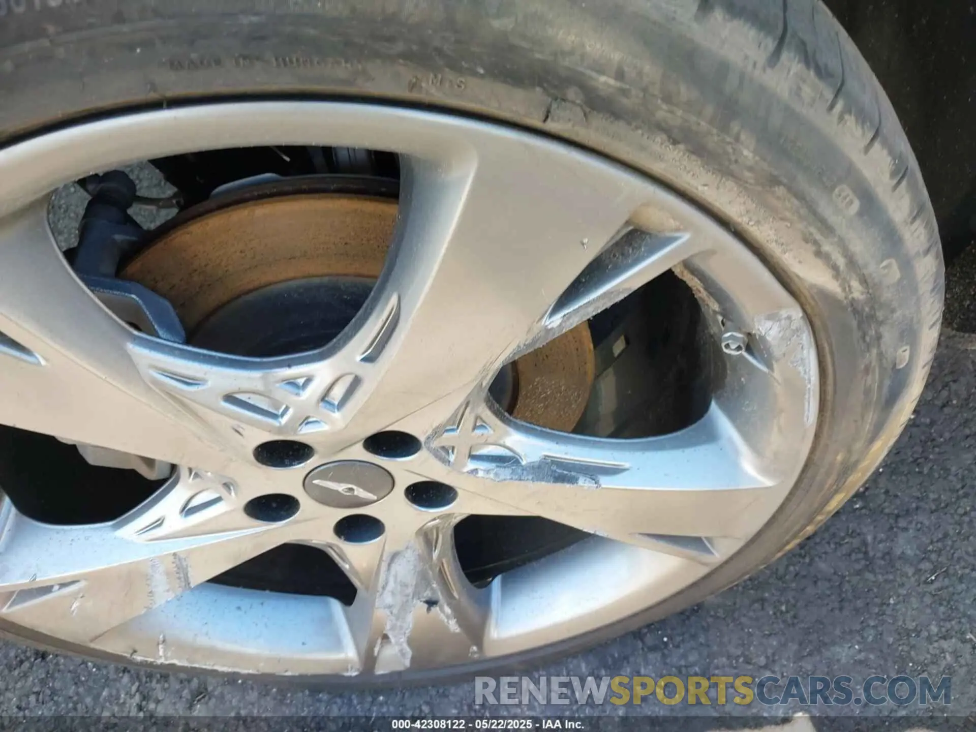 21 Photograph of a damaged car KMUHCESC4MU031634 GENESIS GV80 2021