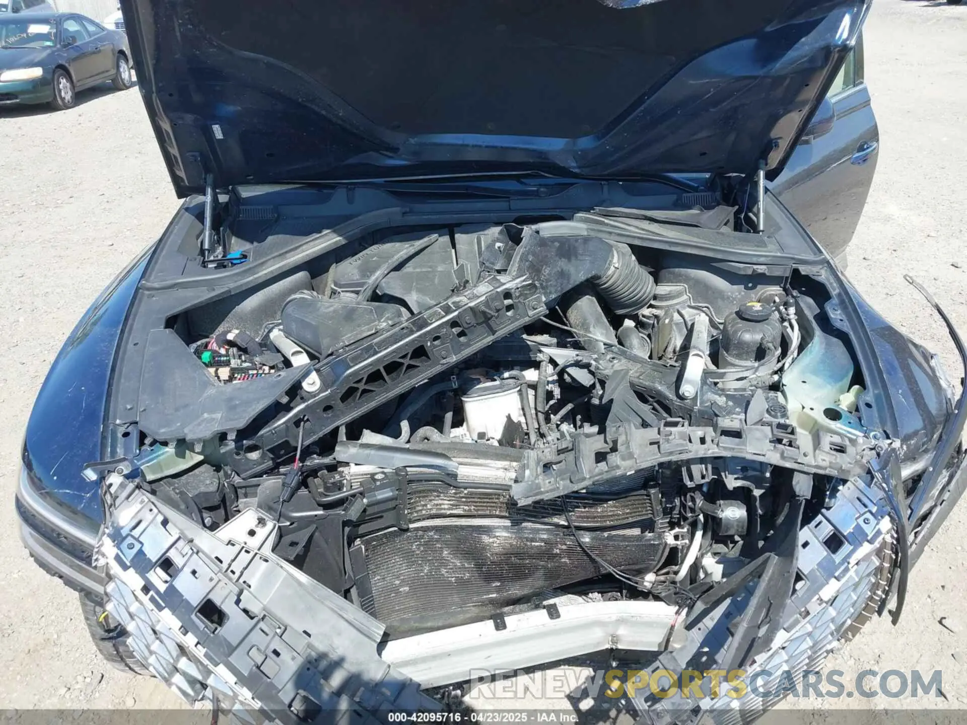 10 Photograph of a damaged car KMUHCESC7MU066507 GENESIS GV80 2021