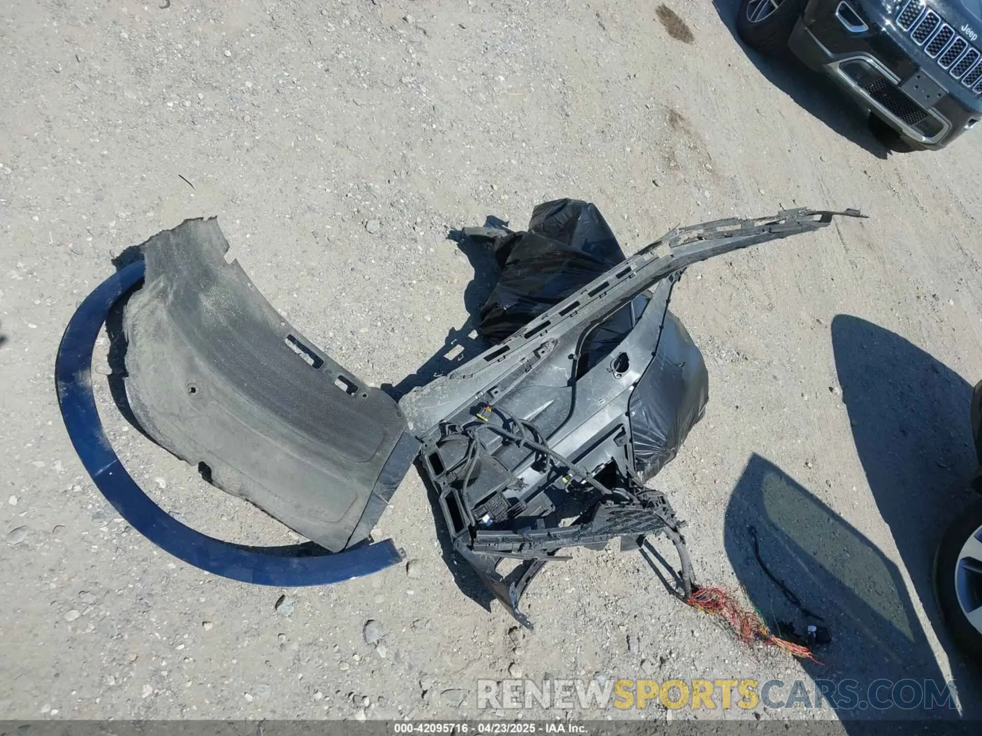 12 Photograph of a damaged car KMUHCESC7MU066507 GENESIS GV80 2021