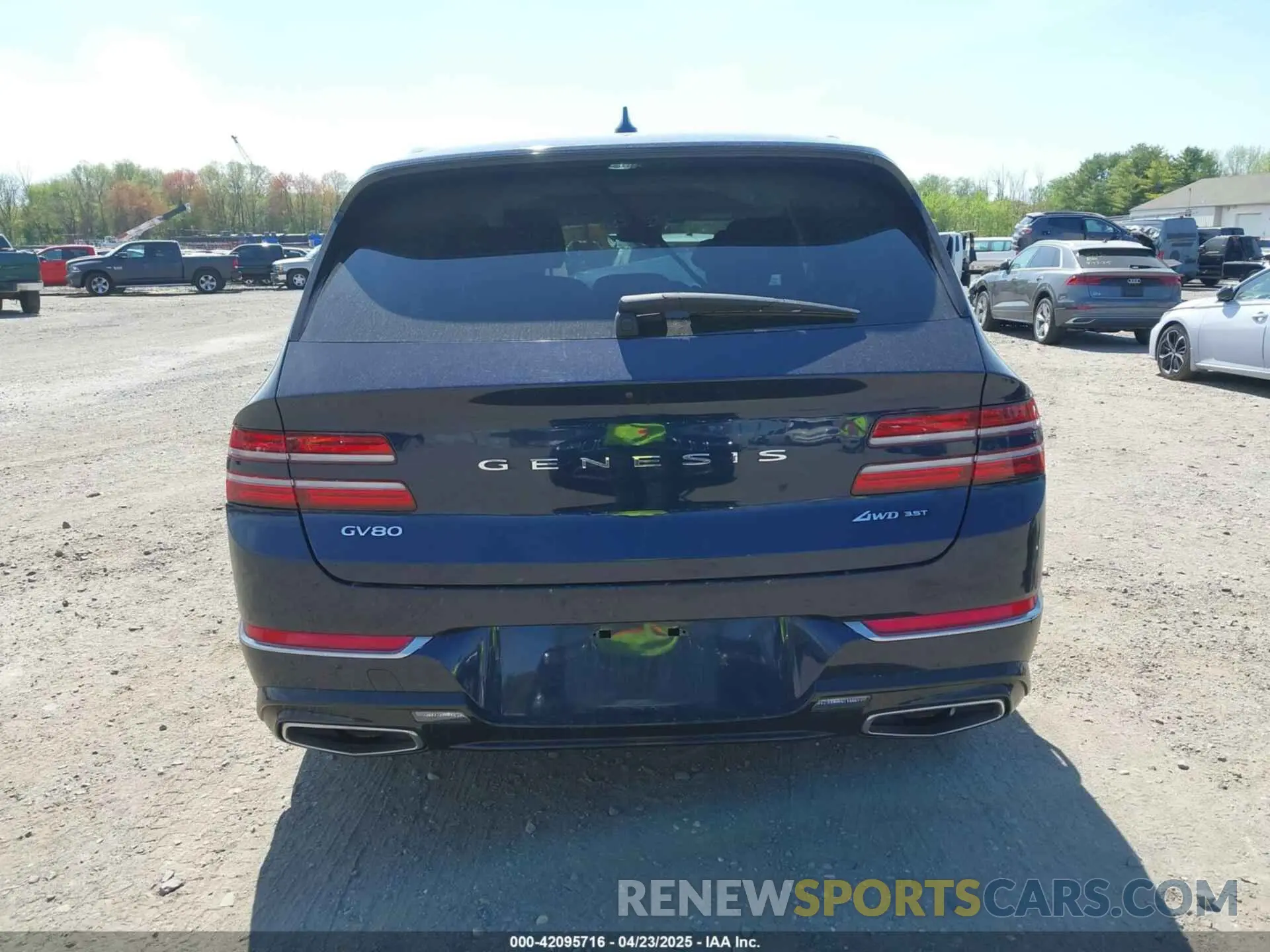 17 Photograph of a damaged car KMUHCESC7MU066507 GENESIS GV80 2021