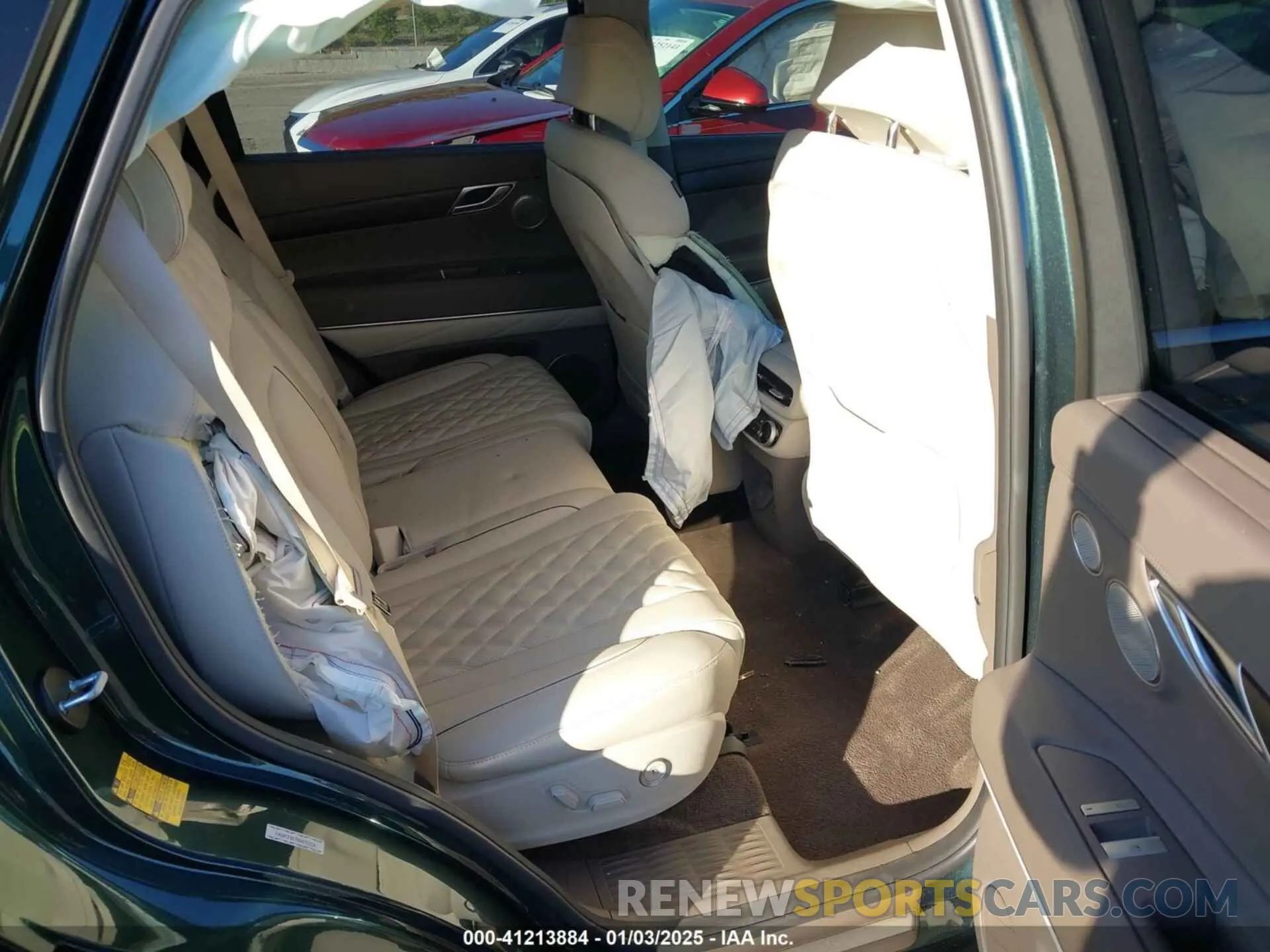 8 Photograph of a damaged car KMUHCESC7MU072310 GENESIS GV80 2021