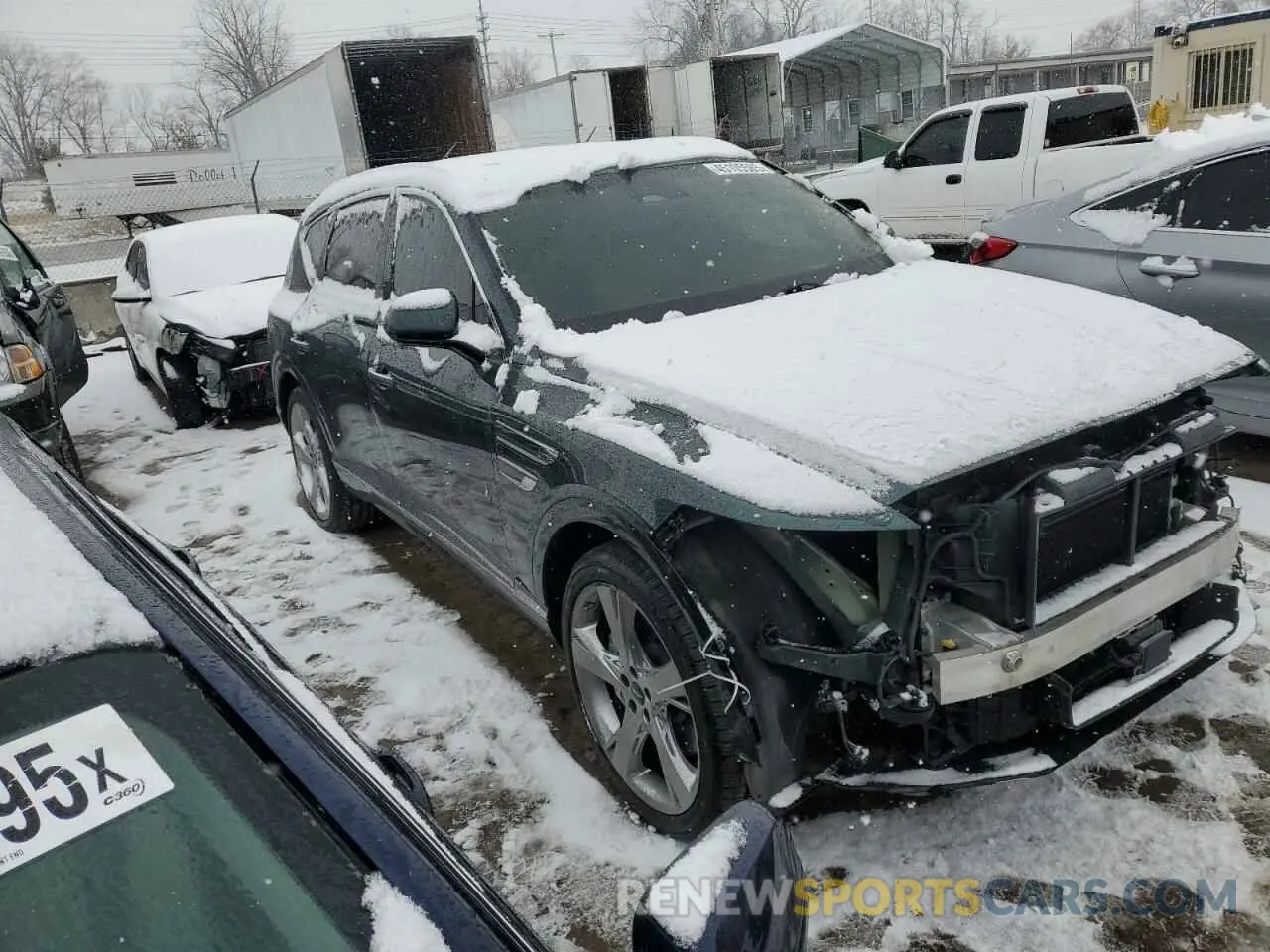 4 Photograph of a damaged car KMUHCESC9MU074852 GENESIS GV80 2021
