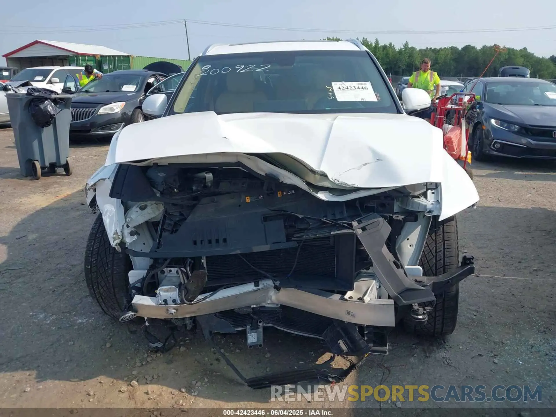 13 Photograph of a damaged car KMUHCESC6NU084725 GENESIS GV80 2022