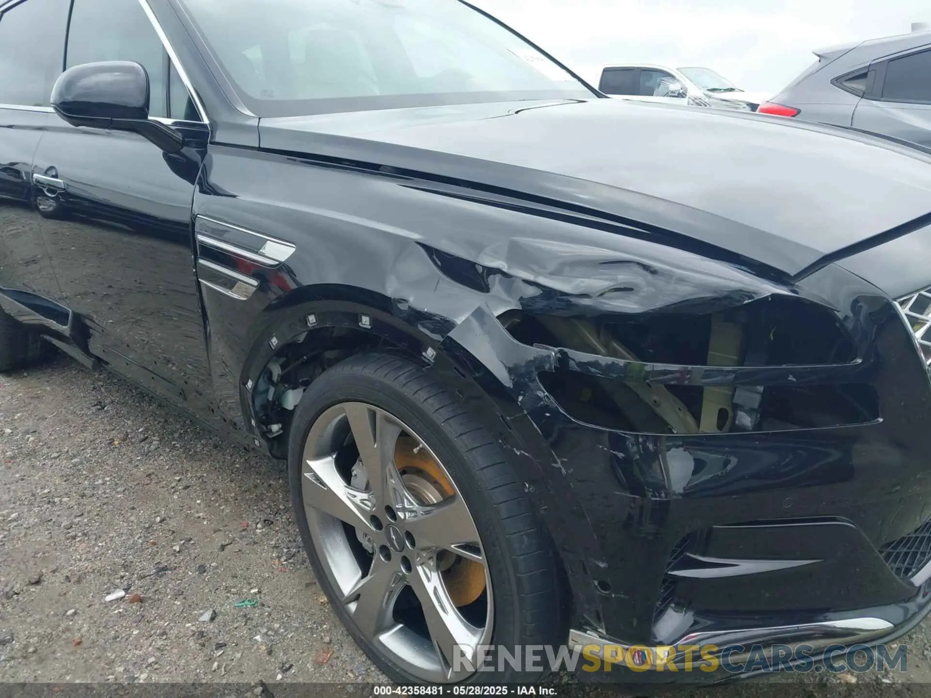 6 Photograph of a damaged car KMUHBDSB1PU112034 GENESIS GV80 2023