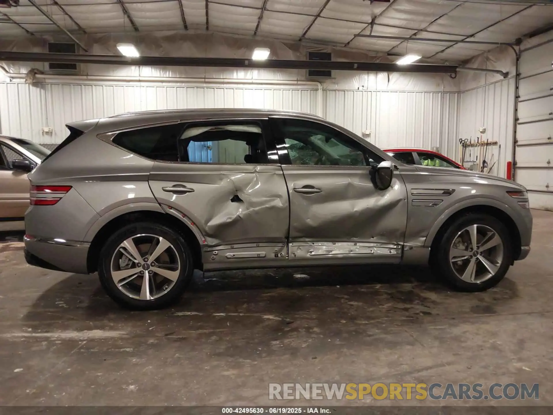 14 Photograph of a damaged car KMUHBDSB4PU130267 GENESIS GV80 2023