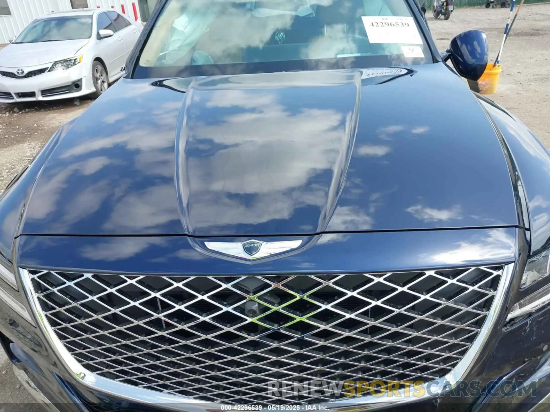 10 Photograph of a damaged car KMUHCESC6PU147034 GENESIS GV80 2023