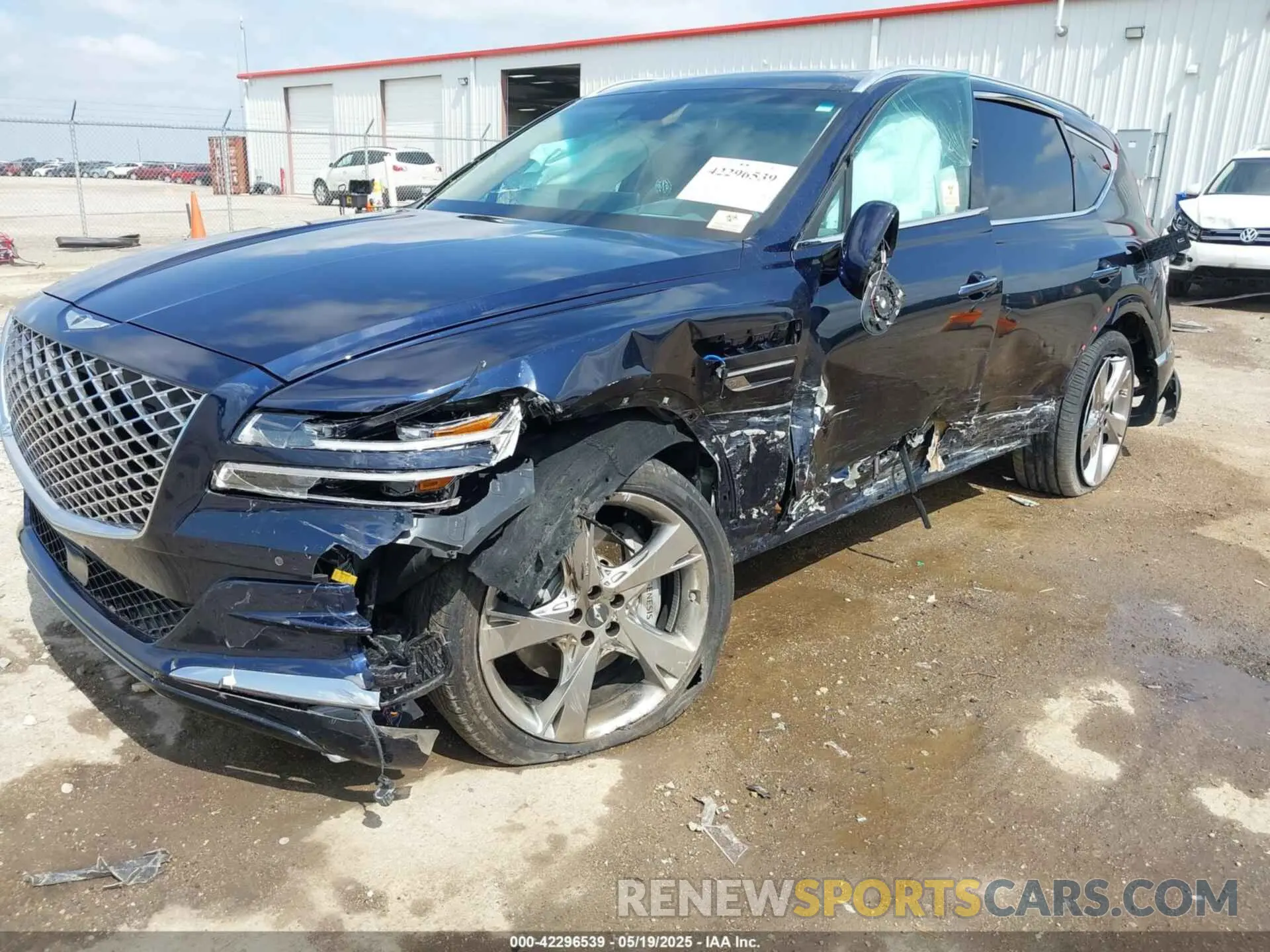 2 Photograph of a damaged car KMUHCESC6PU147034 GENESIS GV80 2023