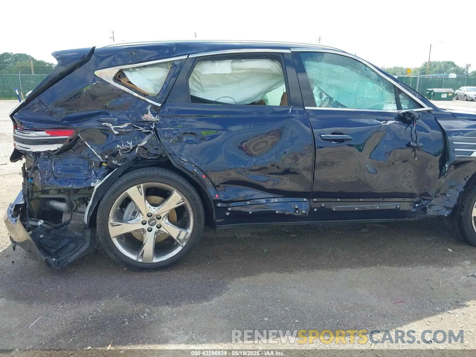 6 Photograph of a damaged car KMUHCESC6PU147034 GENESIS GV80 2023