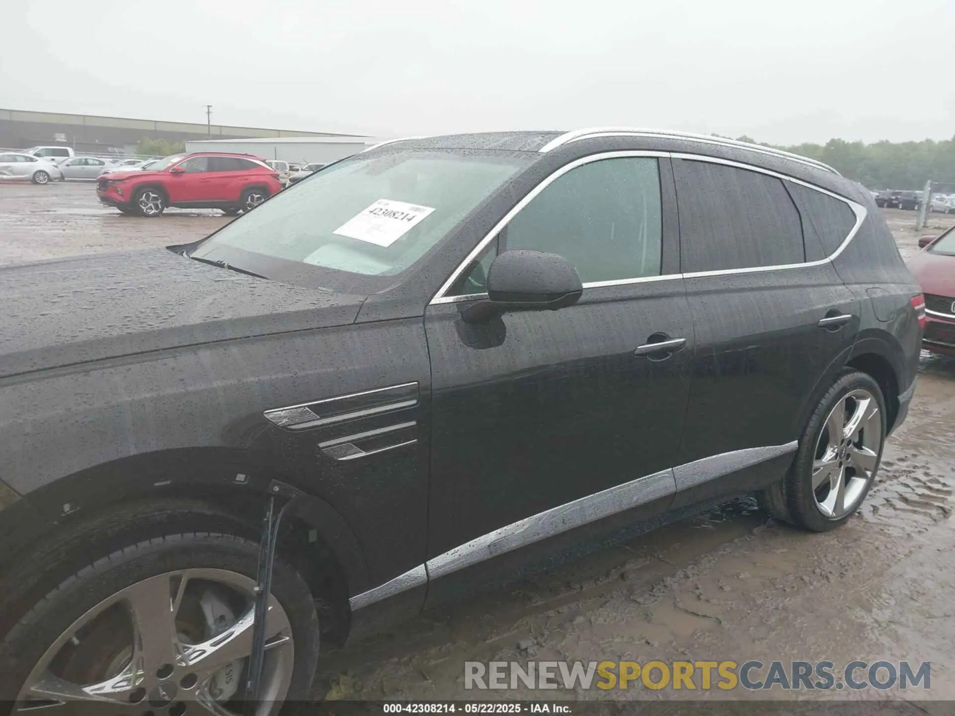 14 Photograph of a damaged car KMUHCESCXPU139647 GENESIS GV80 2023