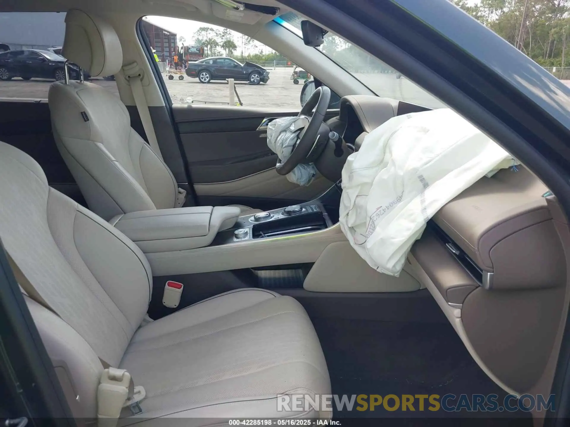 5 Photograph of a damaged car KMUHBDSB7RU154890 GENESIS GV80 2024