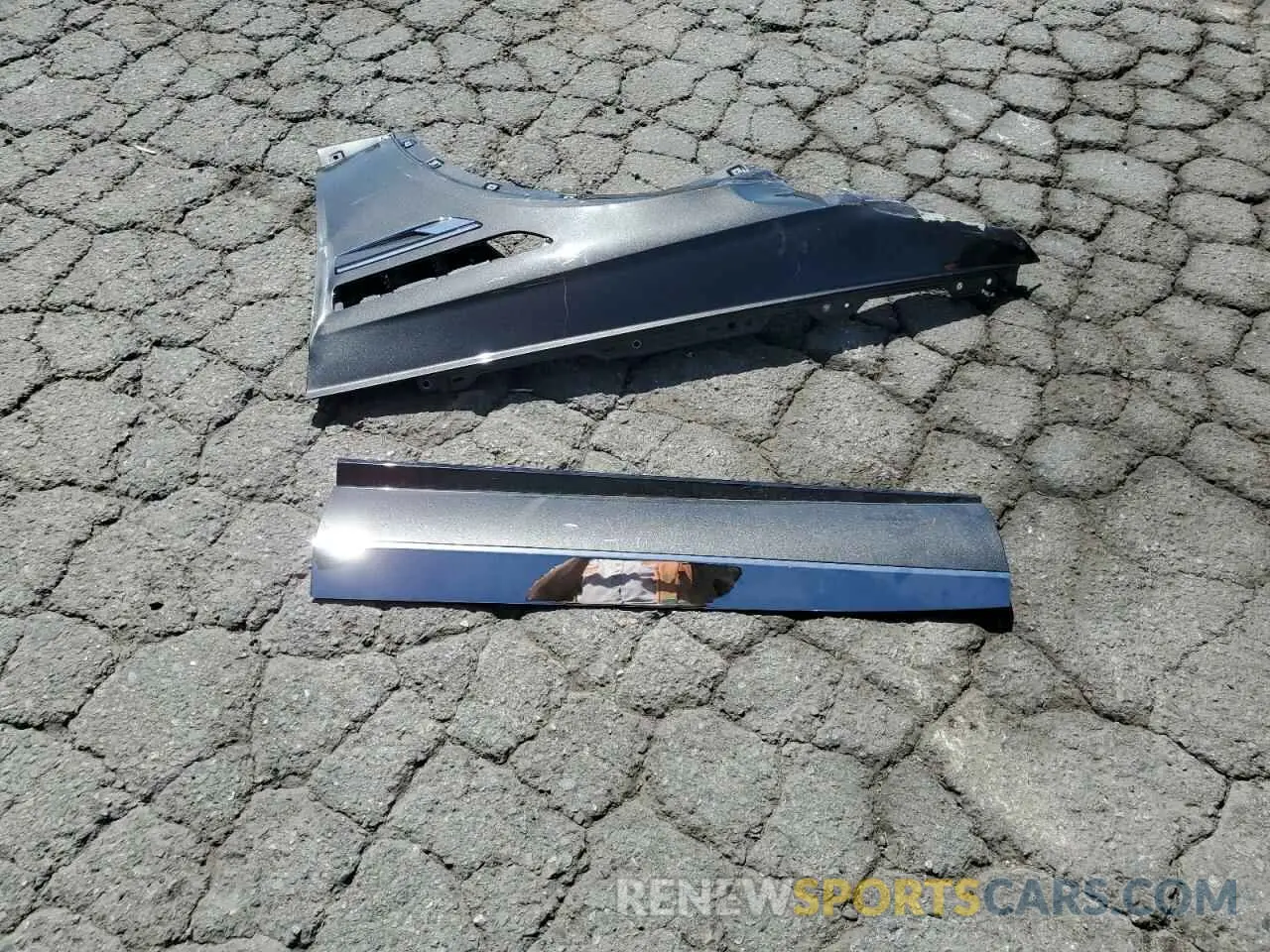 13 Photograph of a damaged car KMUHBDSB8RU161721 GENESIS GV80 2024