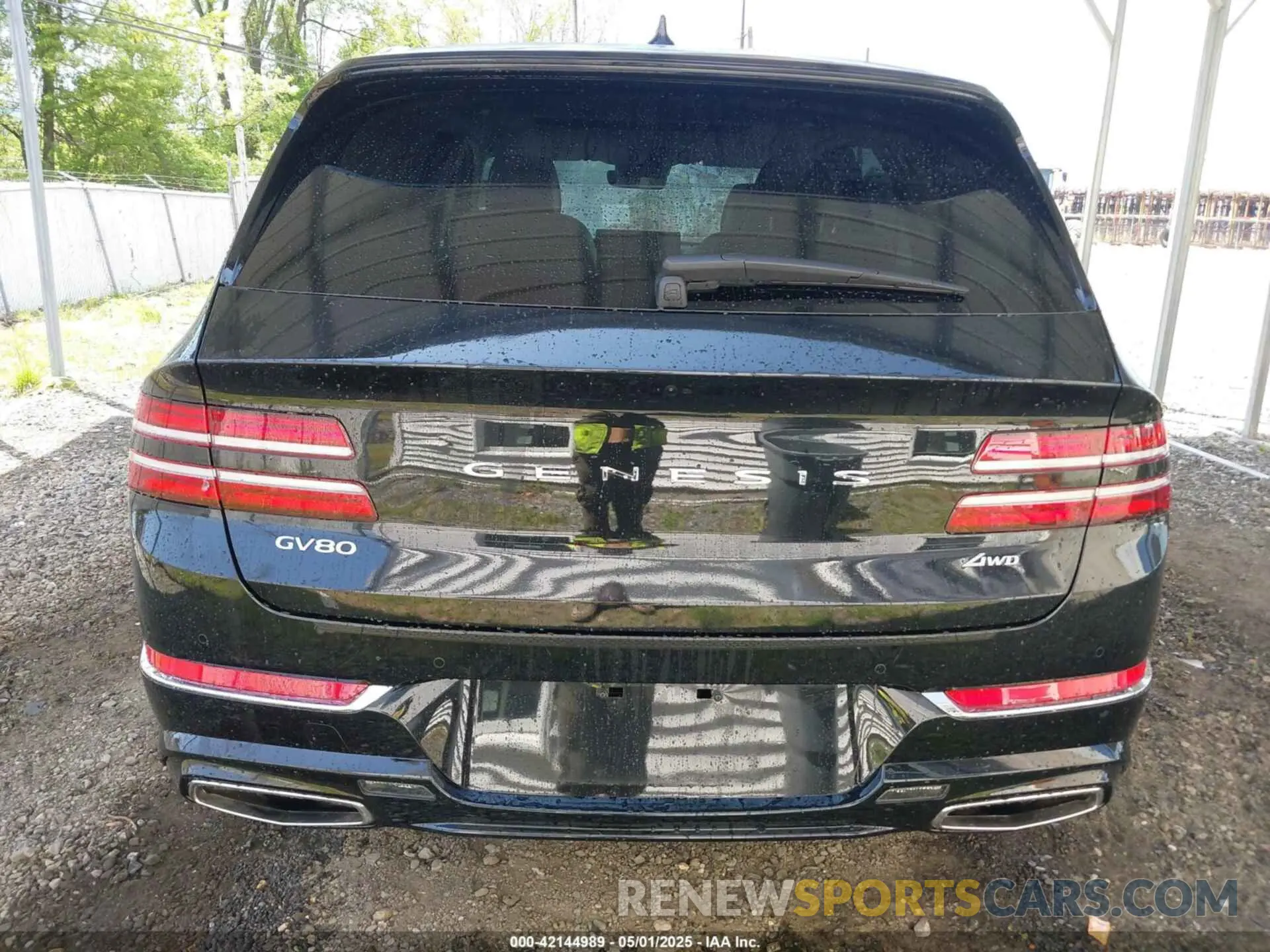 17 Photograph of a damaged car KMUHBDSB9RU172288 GENESIS GV80 2024