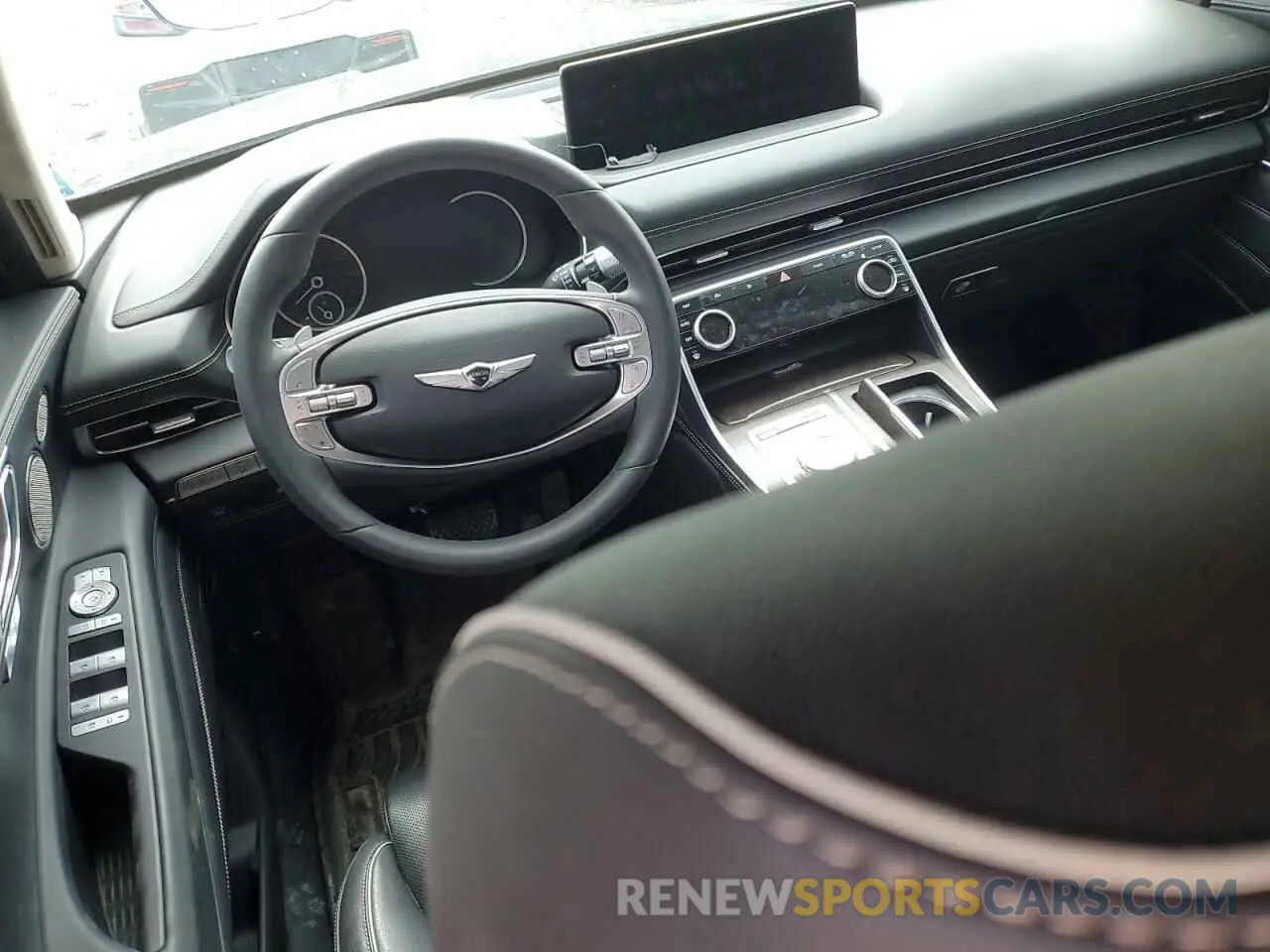 8 Photograph of a damaged car KMUHCESC0RU201849 GENESIS GV80 2024