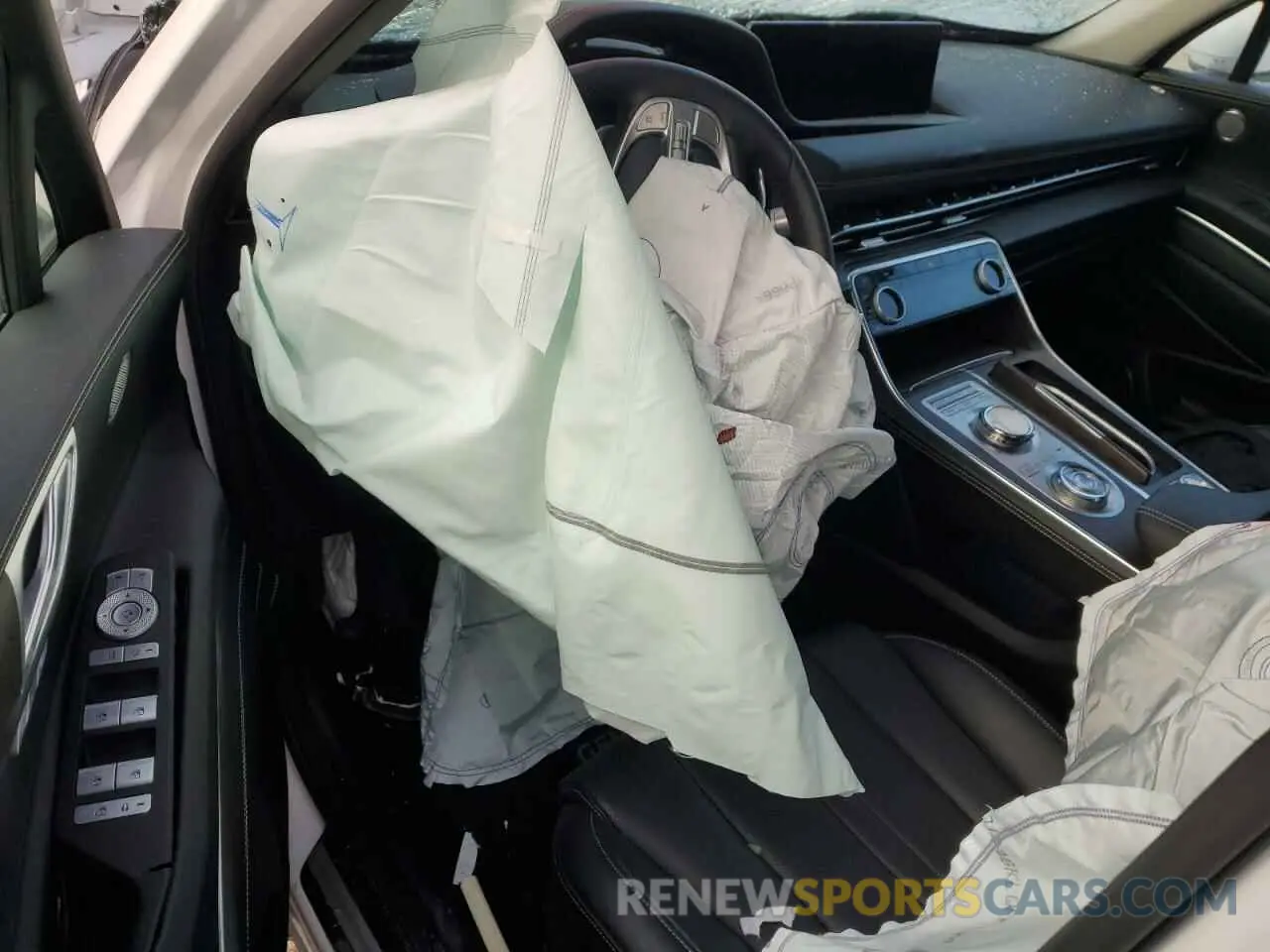 8 Photograph of a damaged car KMUHCESC2RU203599 GENESIS GV80 2024