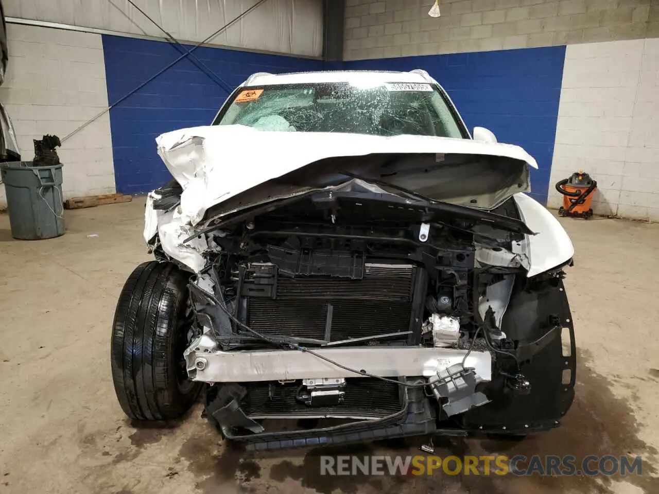 5 Photograph of a damaged car KMUHCESC3RU194038 GENESIS GV80 2024