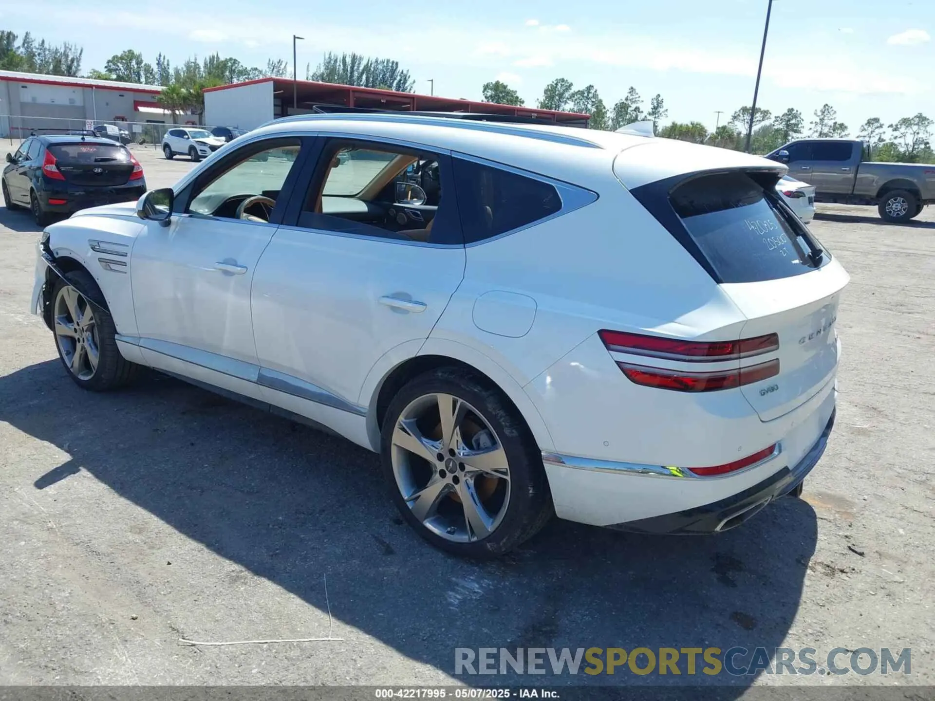 3 Photograph of a damaged car KMUHCESC5RU205007 GENESIS GV80 2024