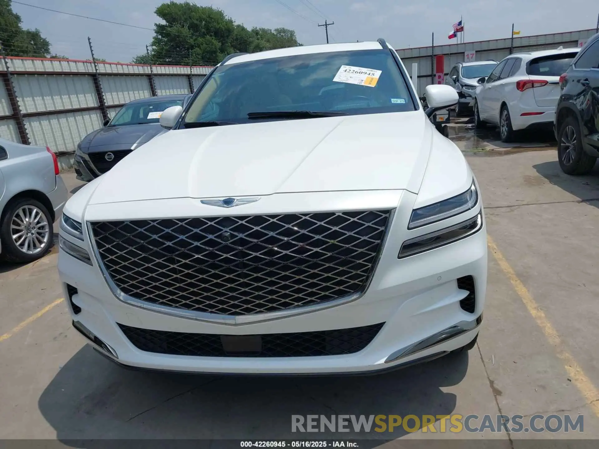 12 Photograph of a damaged car KMUHCESC8RU166378 GENESIS GV80 2024