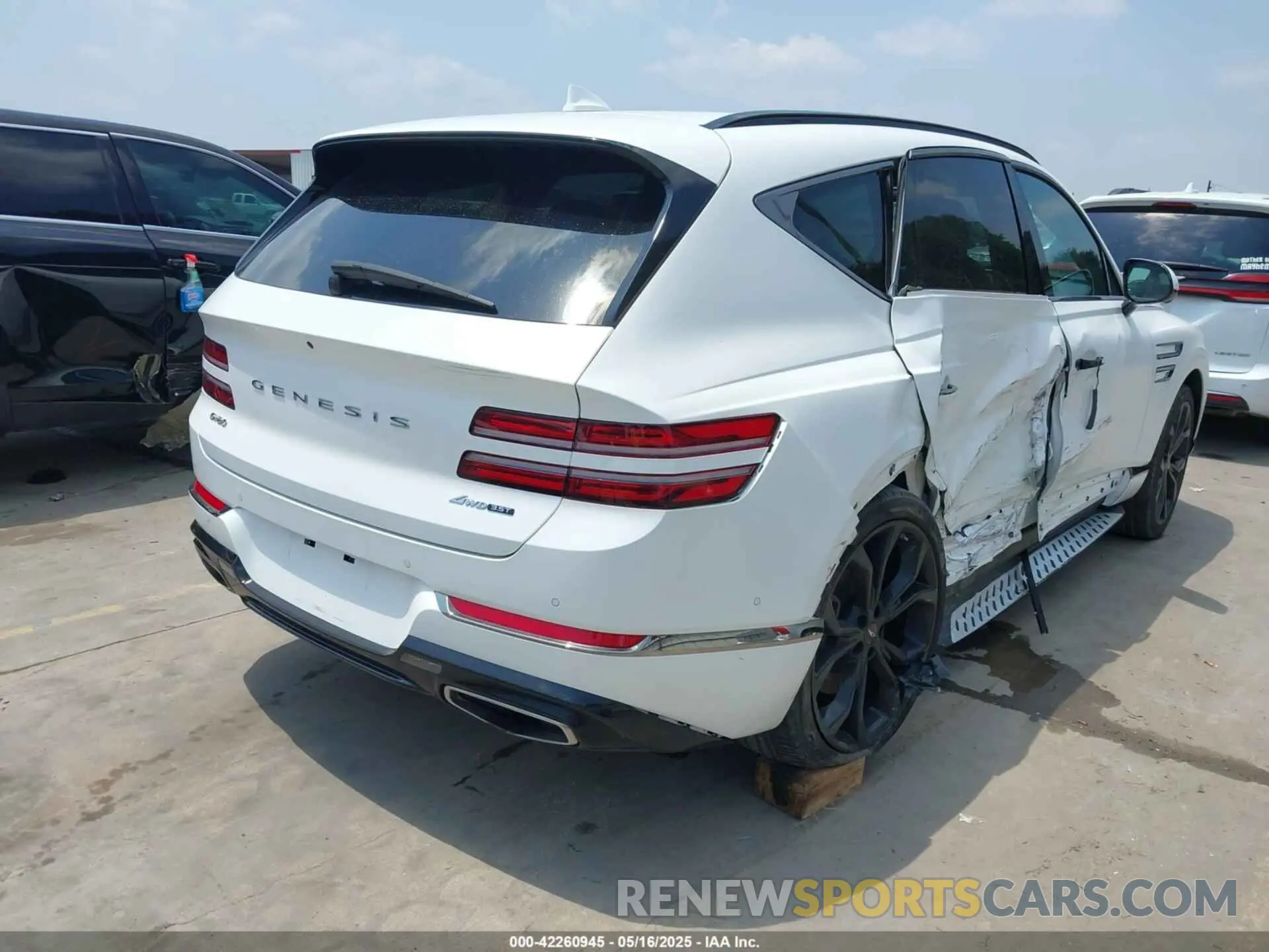 4 Photograph of a damaged car KMUHCESC8RU166378 GENESIS GV80 2024
