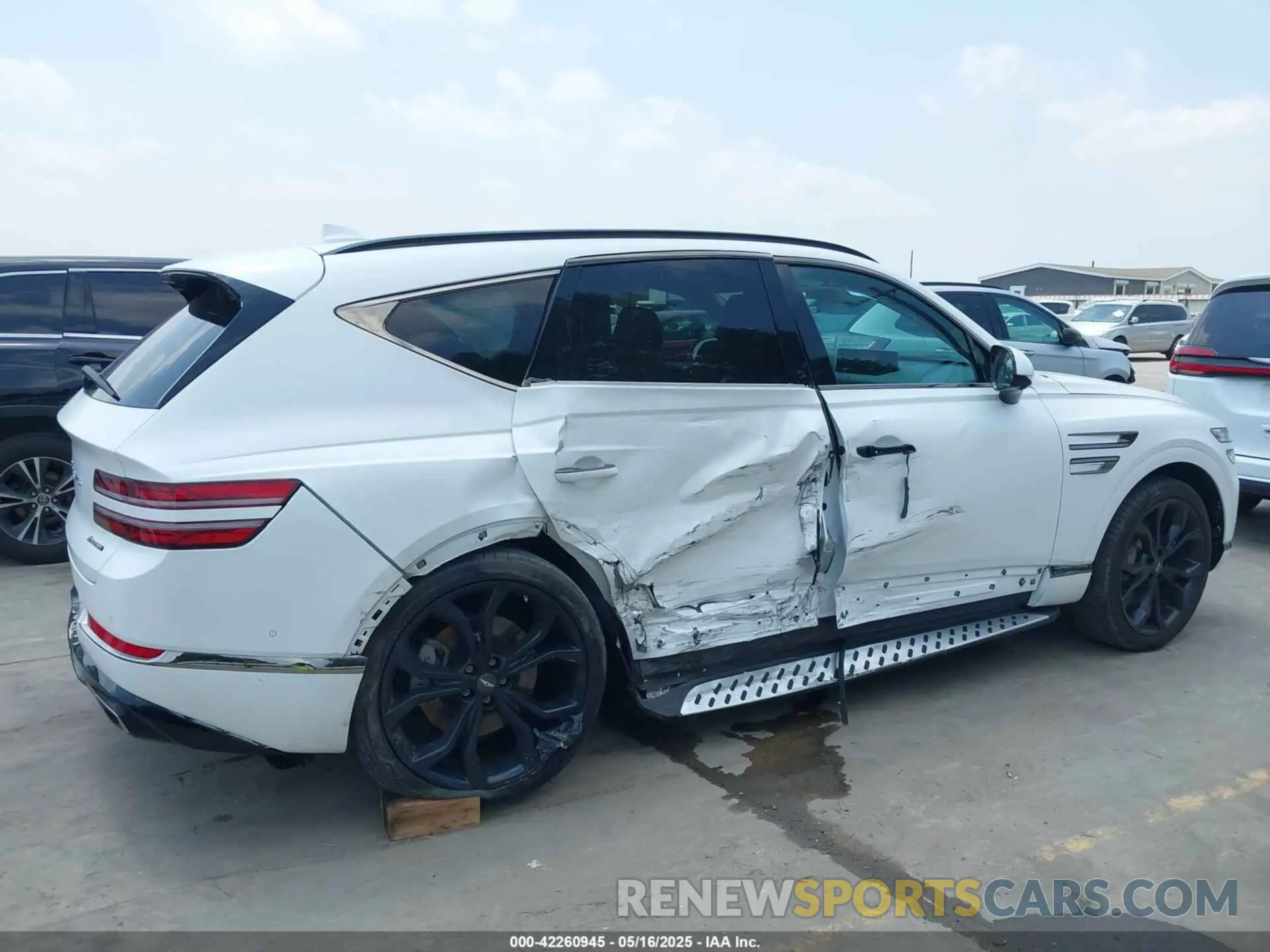 6 Photograph of a damaged car KMUHCESC8RU166378 GENESIS GV80 2024