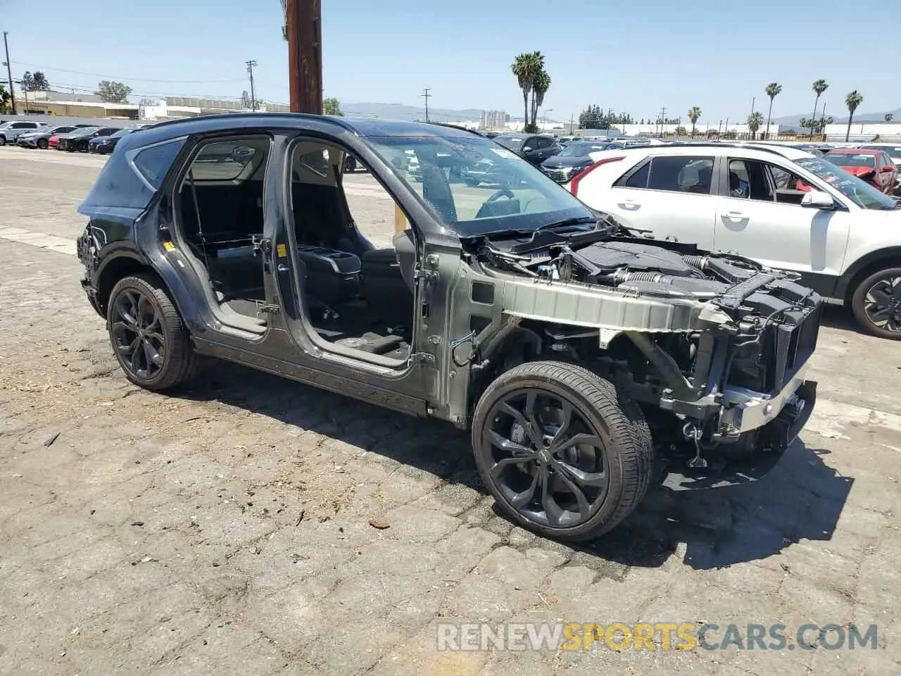 4 Photograph of a damaged car KMUHCESC9RU170651 GENESIS GV80 2024