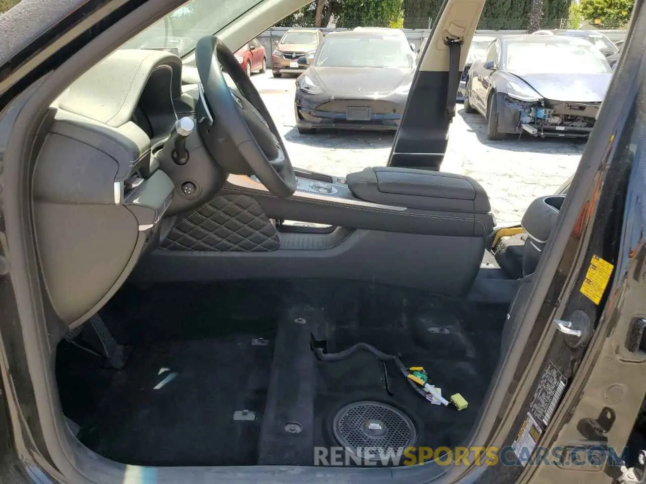 7 Photograph of a damaged car KMUHCESC9RU170651 GENESIS GV80 2024