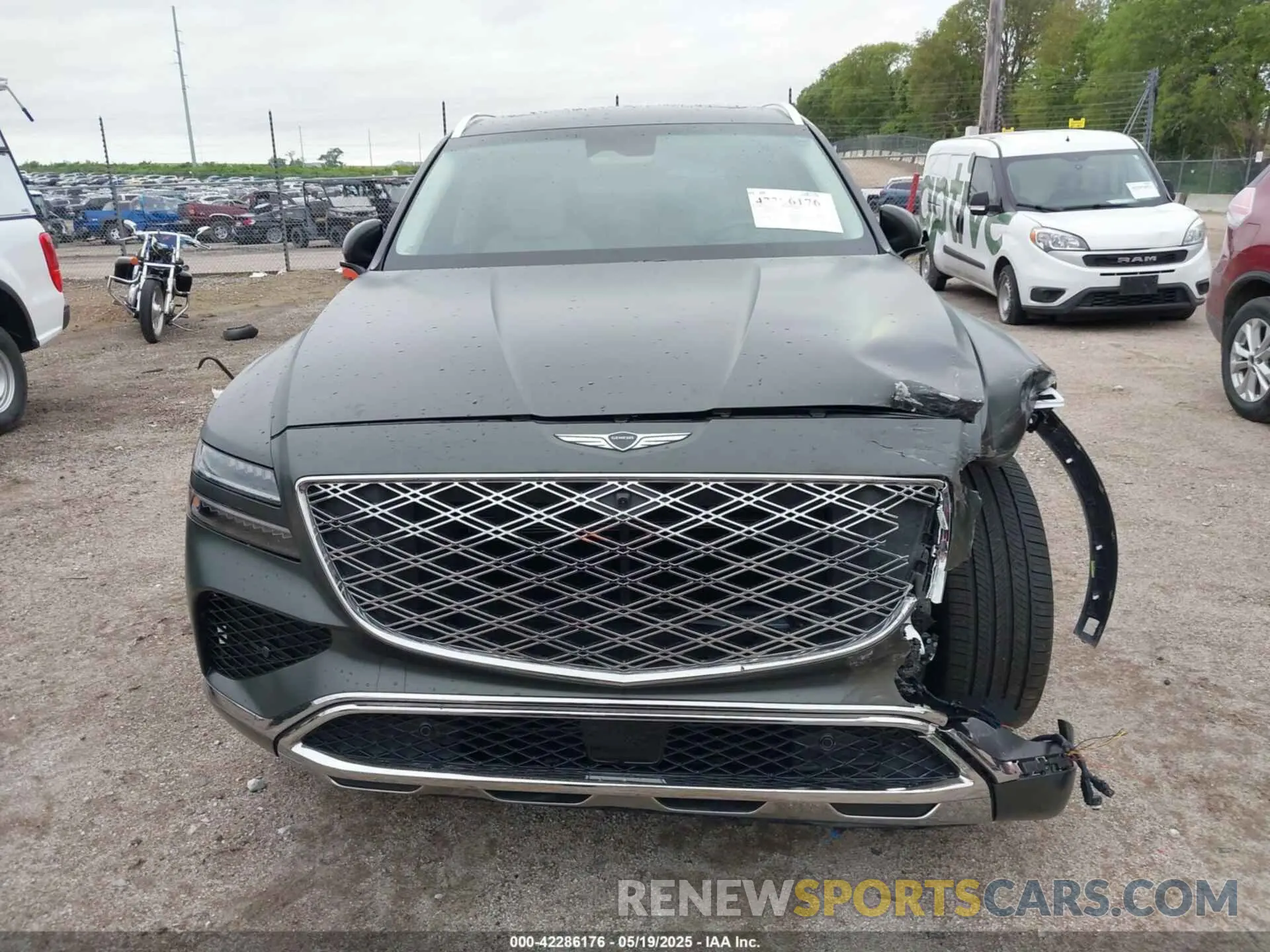 12 Photograph of a damaged car KMUHEESC5SU239383 GENESIS GV80 2025
