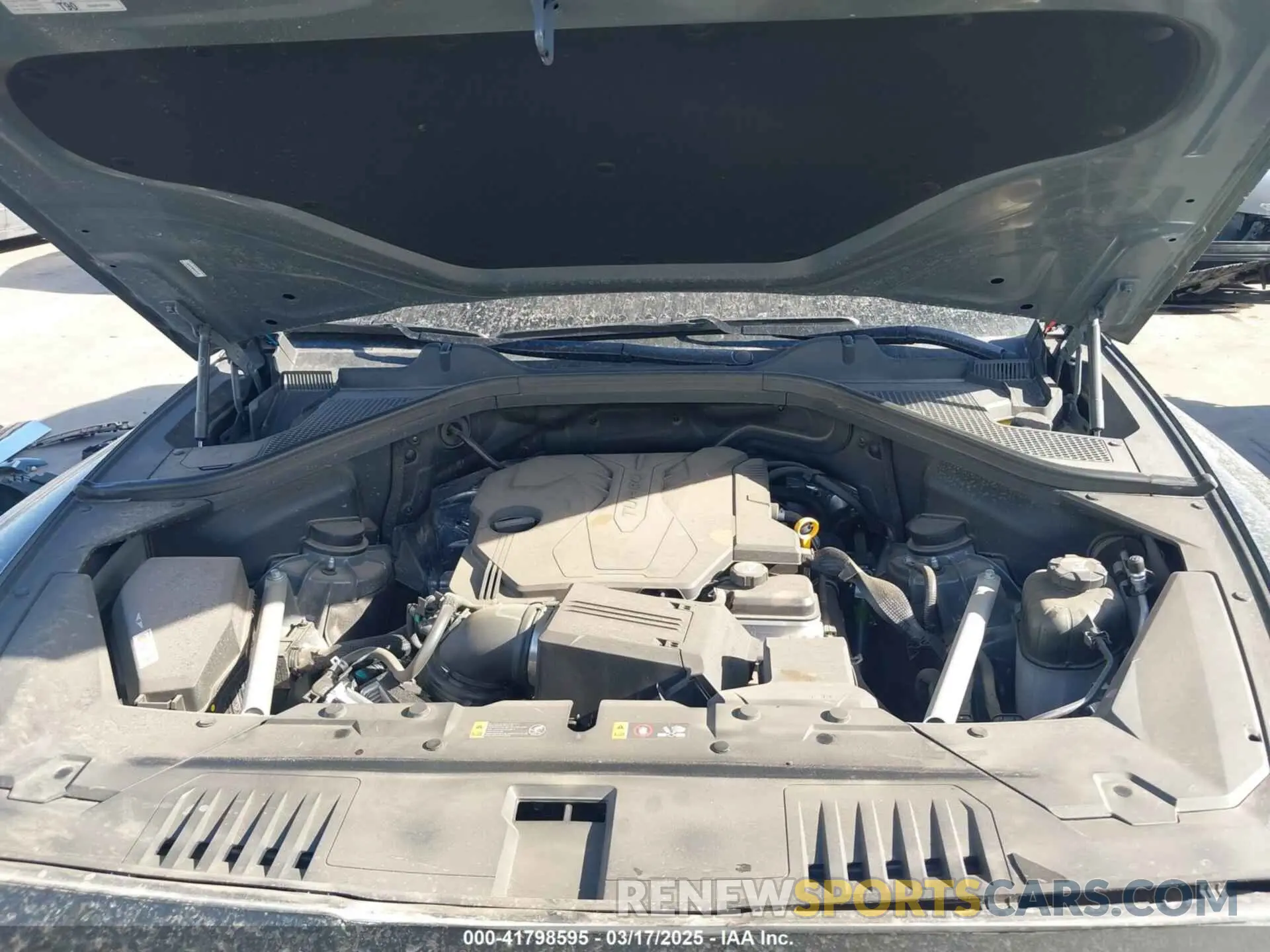 10 Photograph of a damaged car KMUHFESB0SU239716 GENESIS GV80 2025