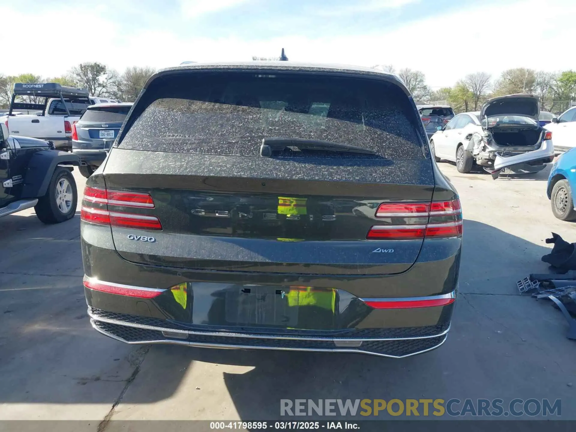 17 Photograph of a damaged car KMUHFESB0SU239716 GENESIS GV80 2025
