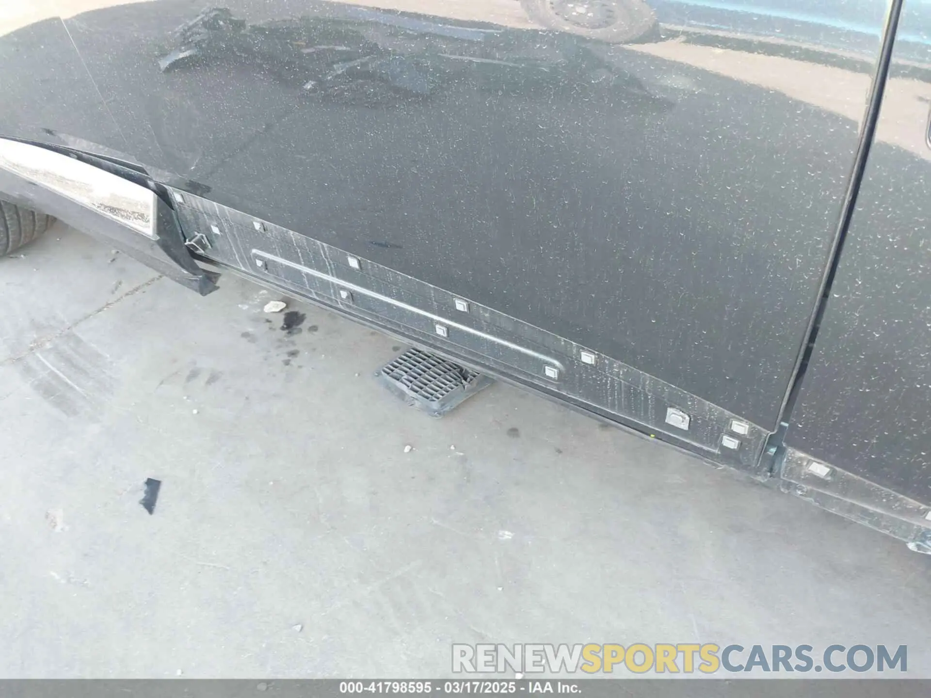 20 Photograph of a damaged car KMUHFESB0SU239716 GENESIS GV80 2025