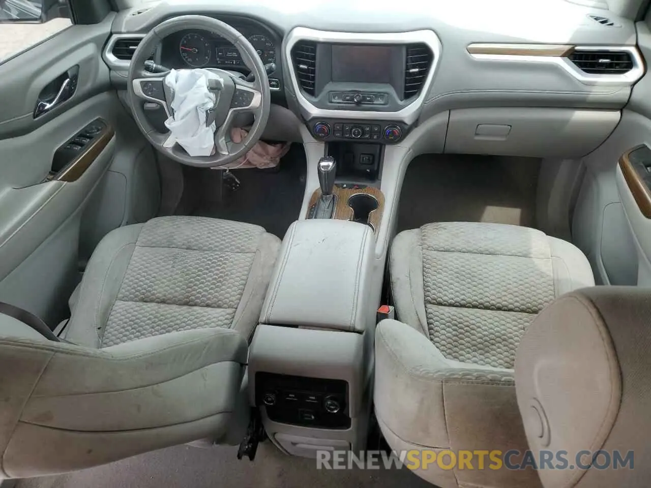 8 Photograph of a damaged car 1GKKNKLA0KZ138683 GMC ACADIA 2019