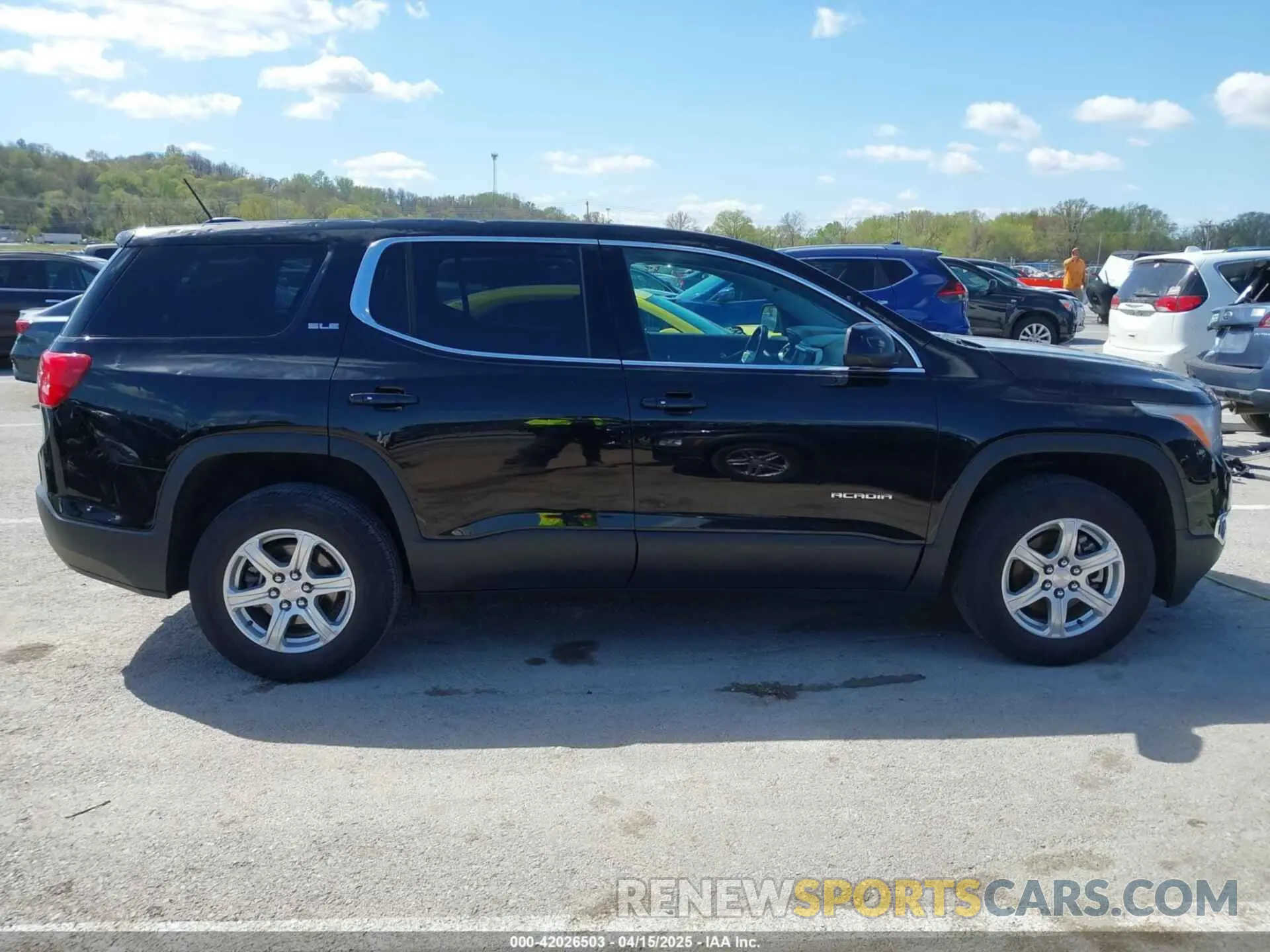 13 Photograph of a damaged car 1GKKNKLA0KZ195451 GMC ACADIA 2019