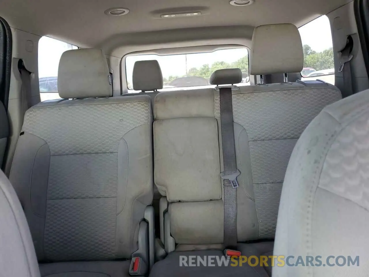10 Photograph of a damaged car 1GKKNKLA0KZ258256 GMC ACADIA 2019