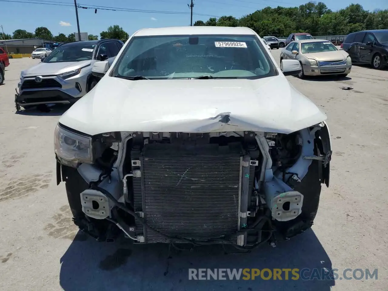 5 Photograph of a damaged car 1GKKNKLA0KZ258256 GMC ACADIA 2019