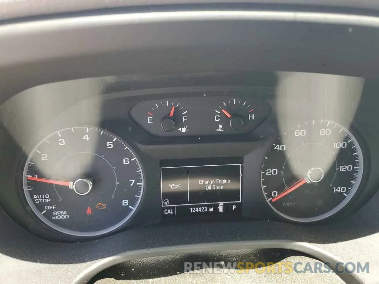 9 Photograph of a damaged car 1GKKNKLA0KZ258256 GMC ACADIA 2019