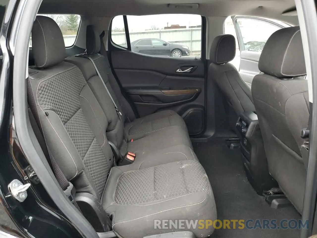11 Photograph of a damaged car 1GKKNKLA0KZ291662 GMC ACADIA 2019