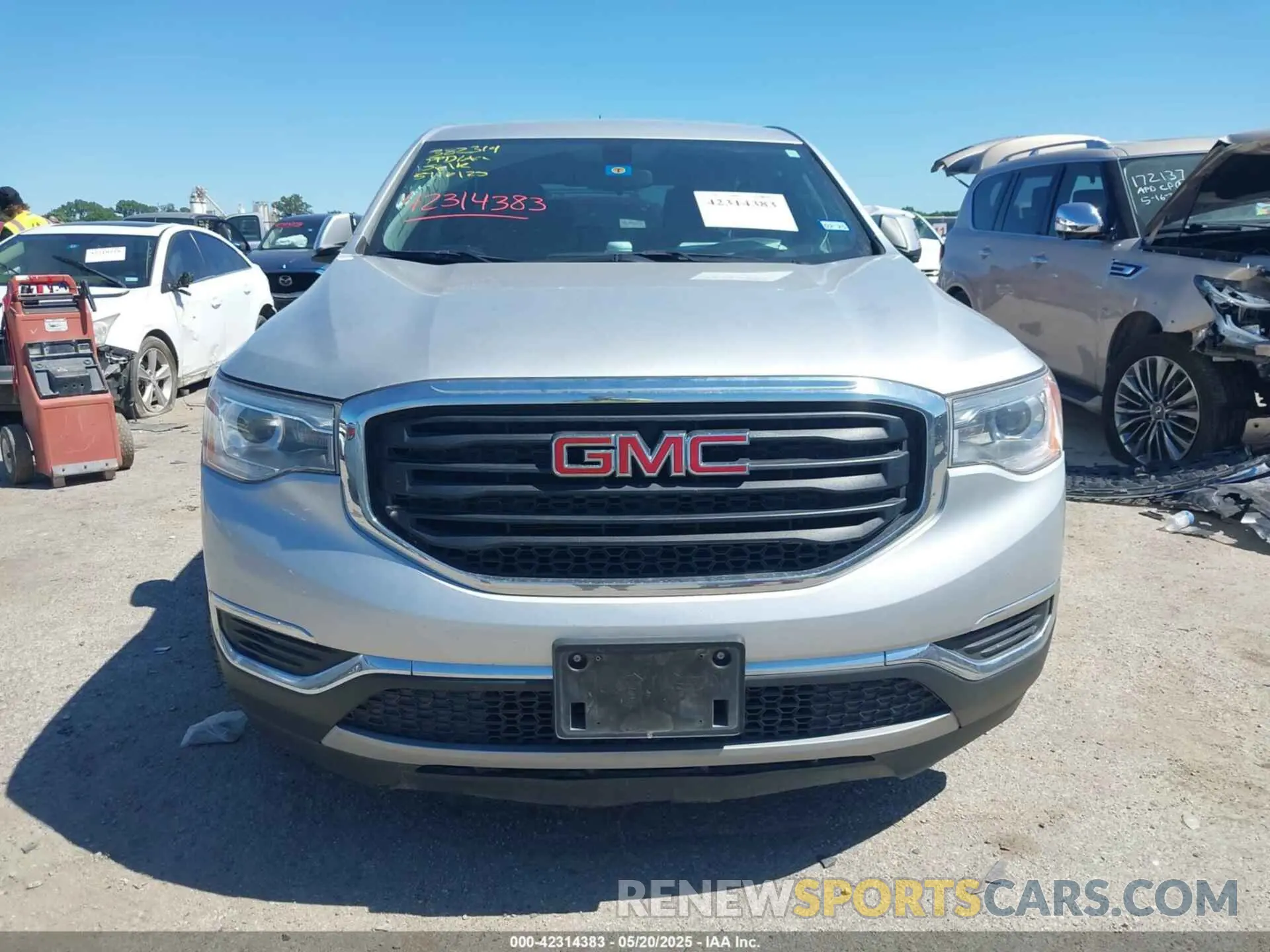 12 Photograph of a damaged car 1GKKNKLA1KZ196849 GMC ACADIA 2019