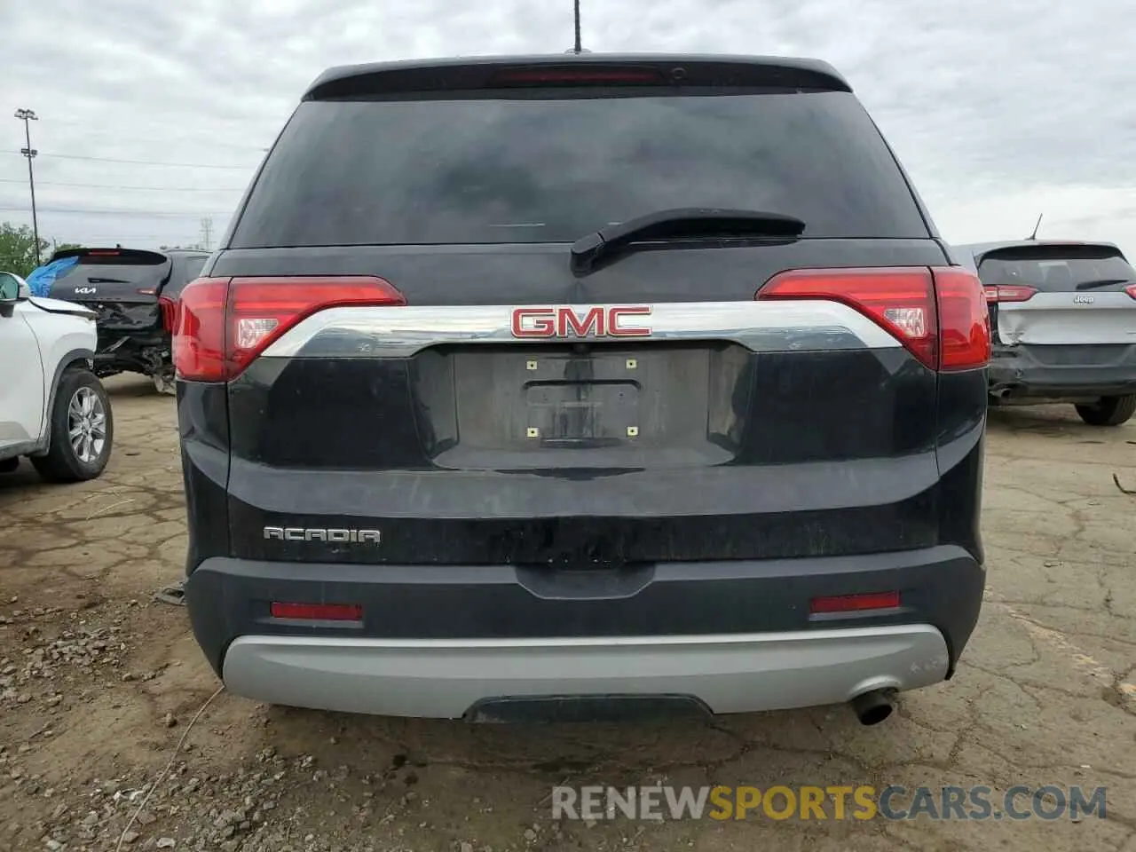 6 Photograph of a damaged car 1GKKNKLA1KZ204870 GMC ACADIA 2019