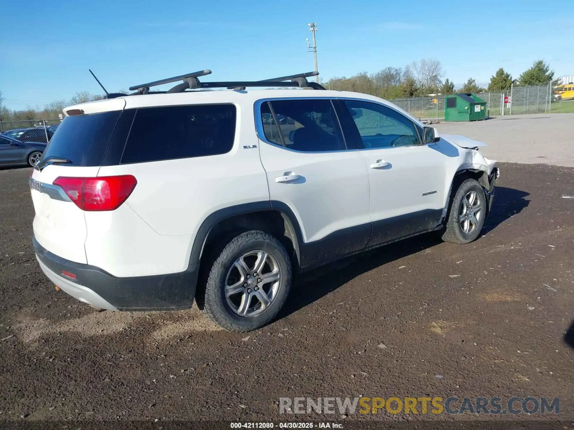 4 Photograph of a damaged car 1GKKNKLA1KZ267046 GMC ACADIA 2019