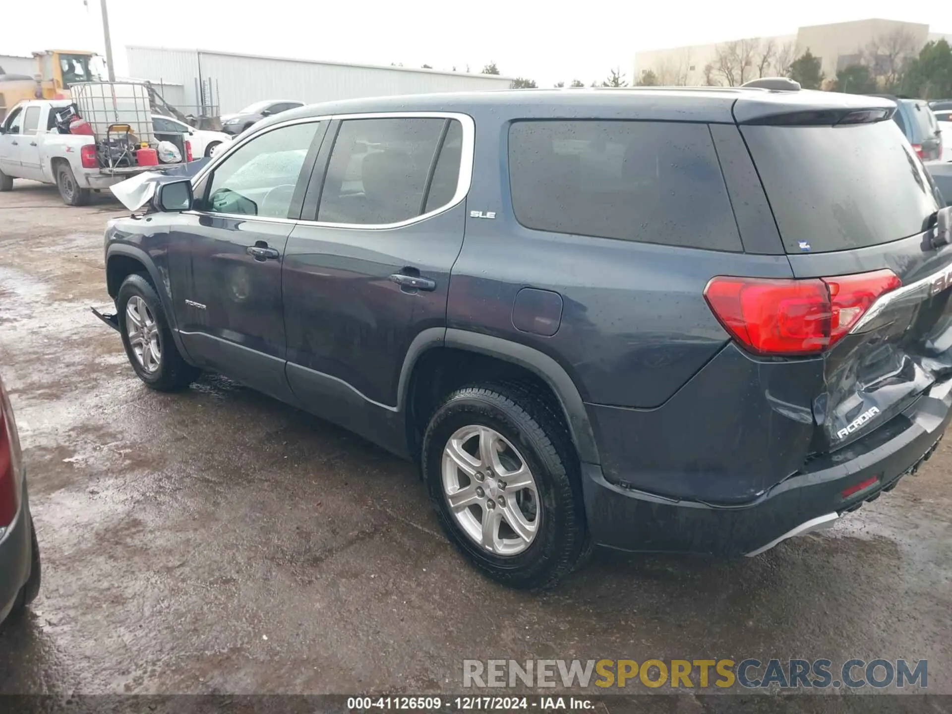 3 Photograph of a damaged car 1GKKNKLA2KZ168106 GMC ACADIA 2019