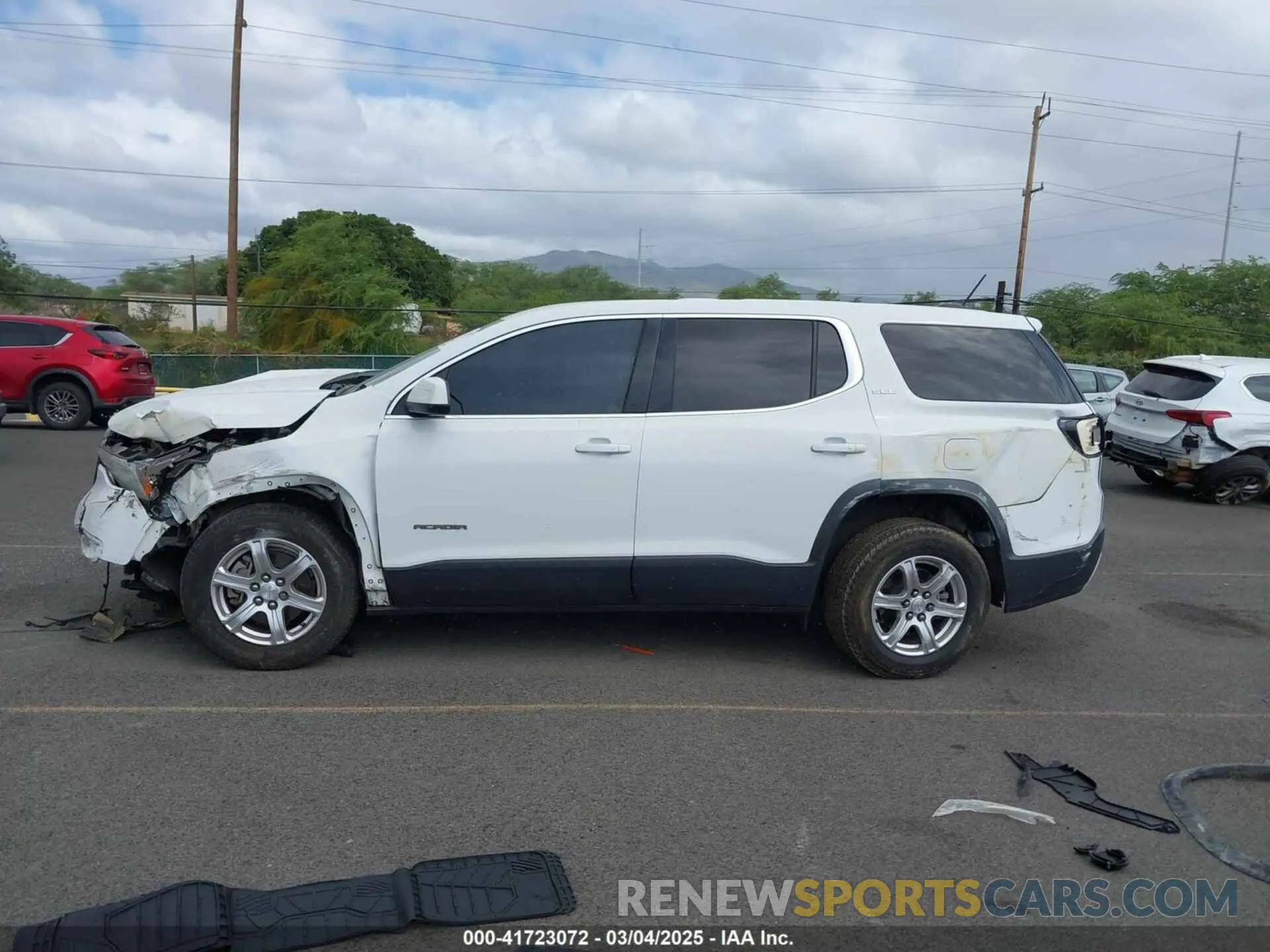 14 Photograph of a damaged car 1GKKNKLA2KZ180403 GMC ACADIA 2019