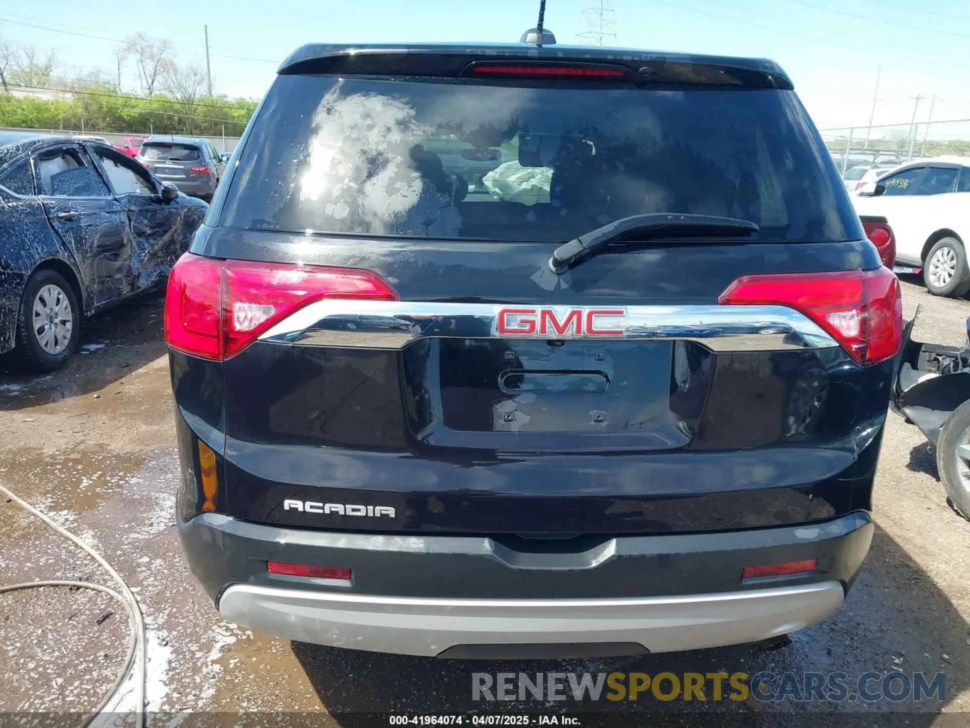 16 Photograph of a damaged car 1GKKNKLA2KZ233536 GMC ACADIA 2019