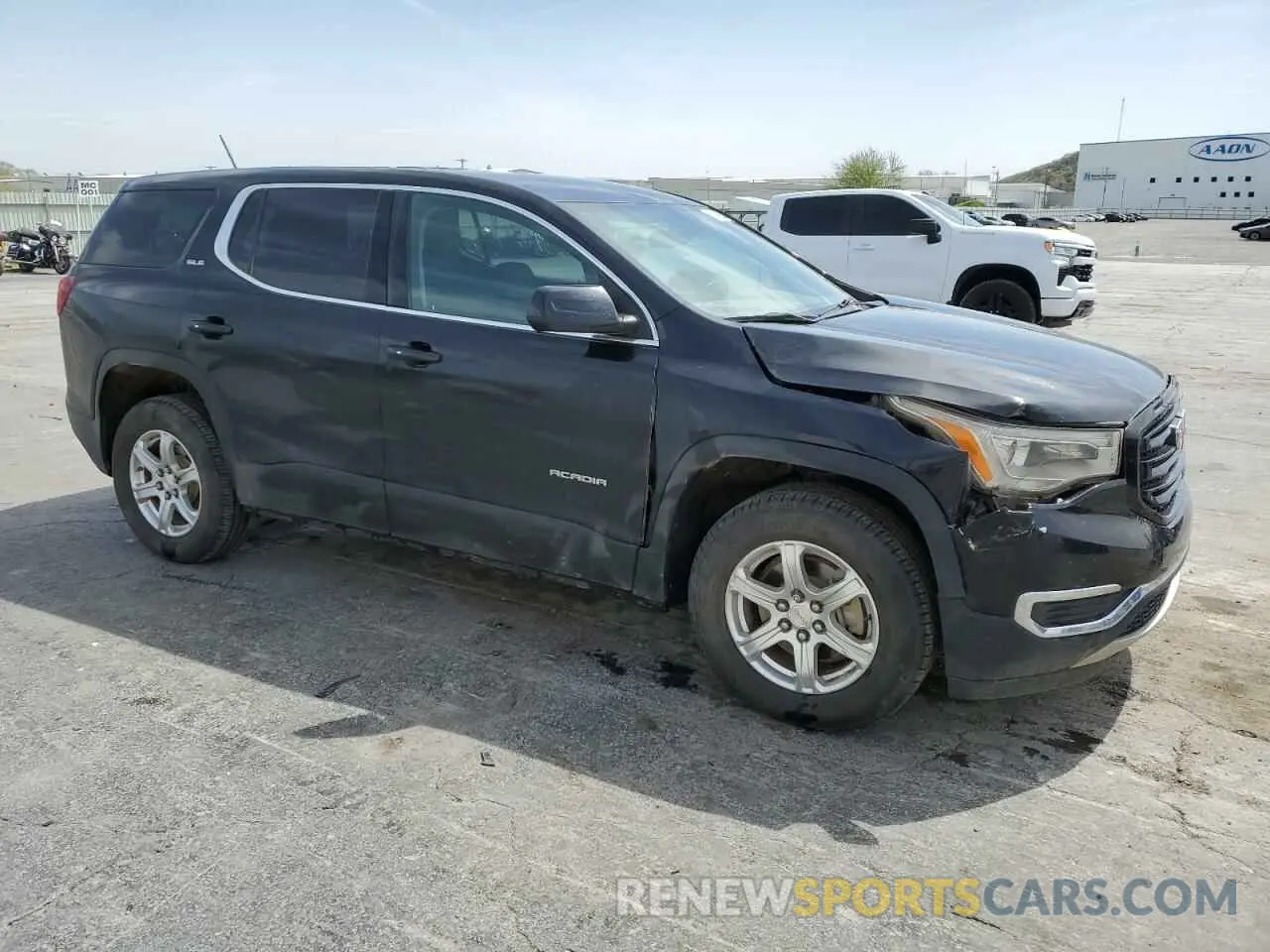 4 Photograph of a damaged car 1GKKNKLA5KZ101760 GMC ACADIA 2019