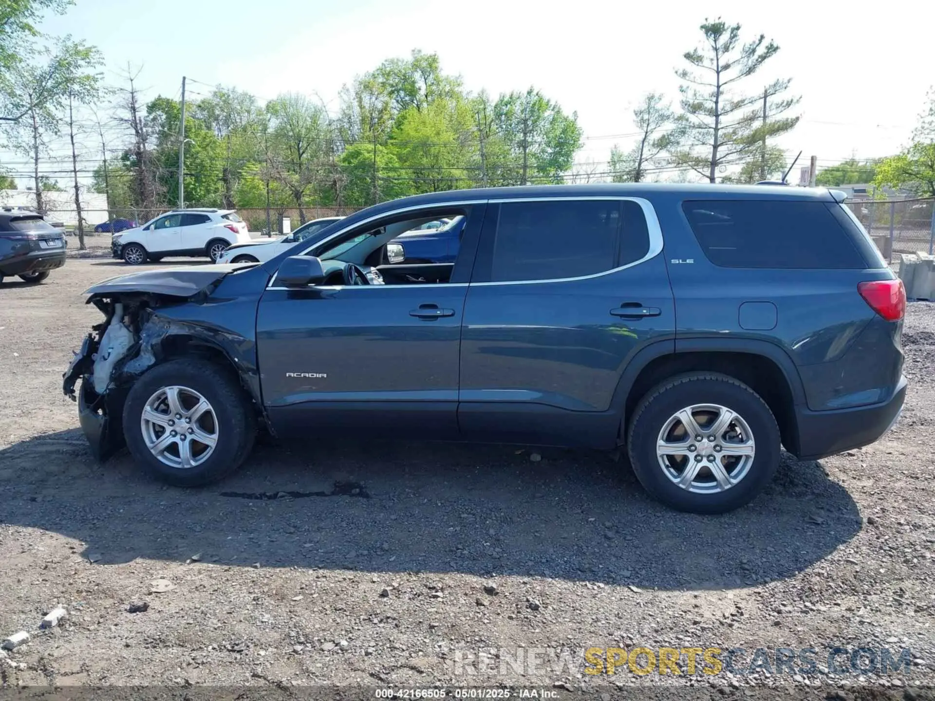 14 Photograph of a damaged car 1GKKNKLA5KZ223597 GMC ACADIA 2019