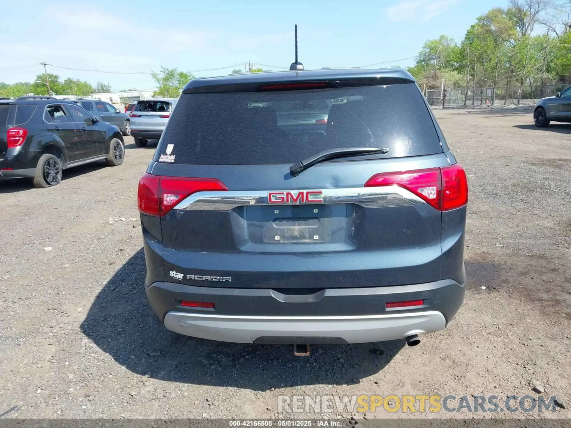 16 Photograph of a damaged car 1GKKNKLA5KZ223597 GMC ACADIA 2019
