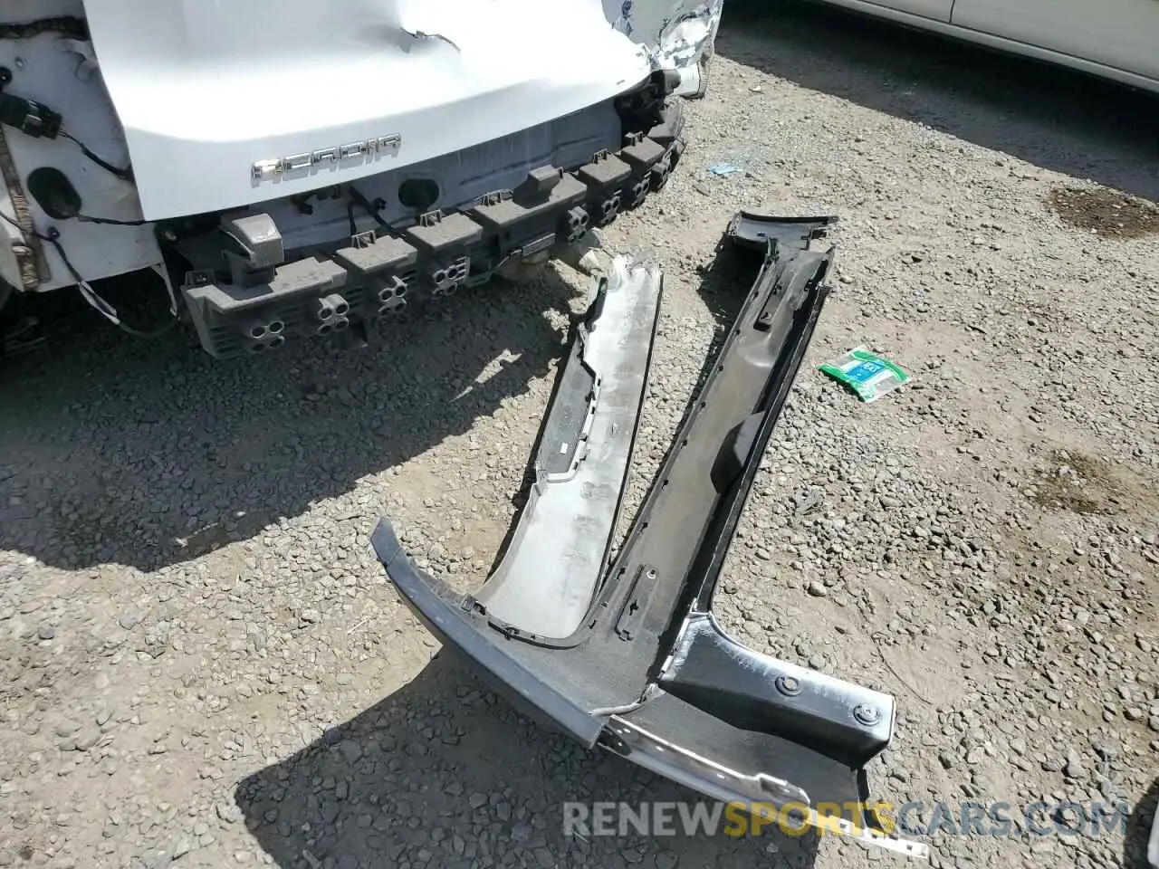 13 Photograph of a damaged car 1GKKNKLA6KZ108636 GMC ACADIA 2019